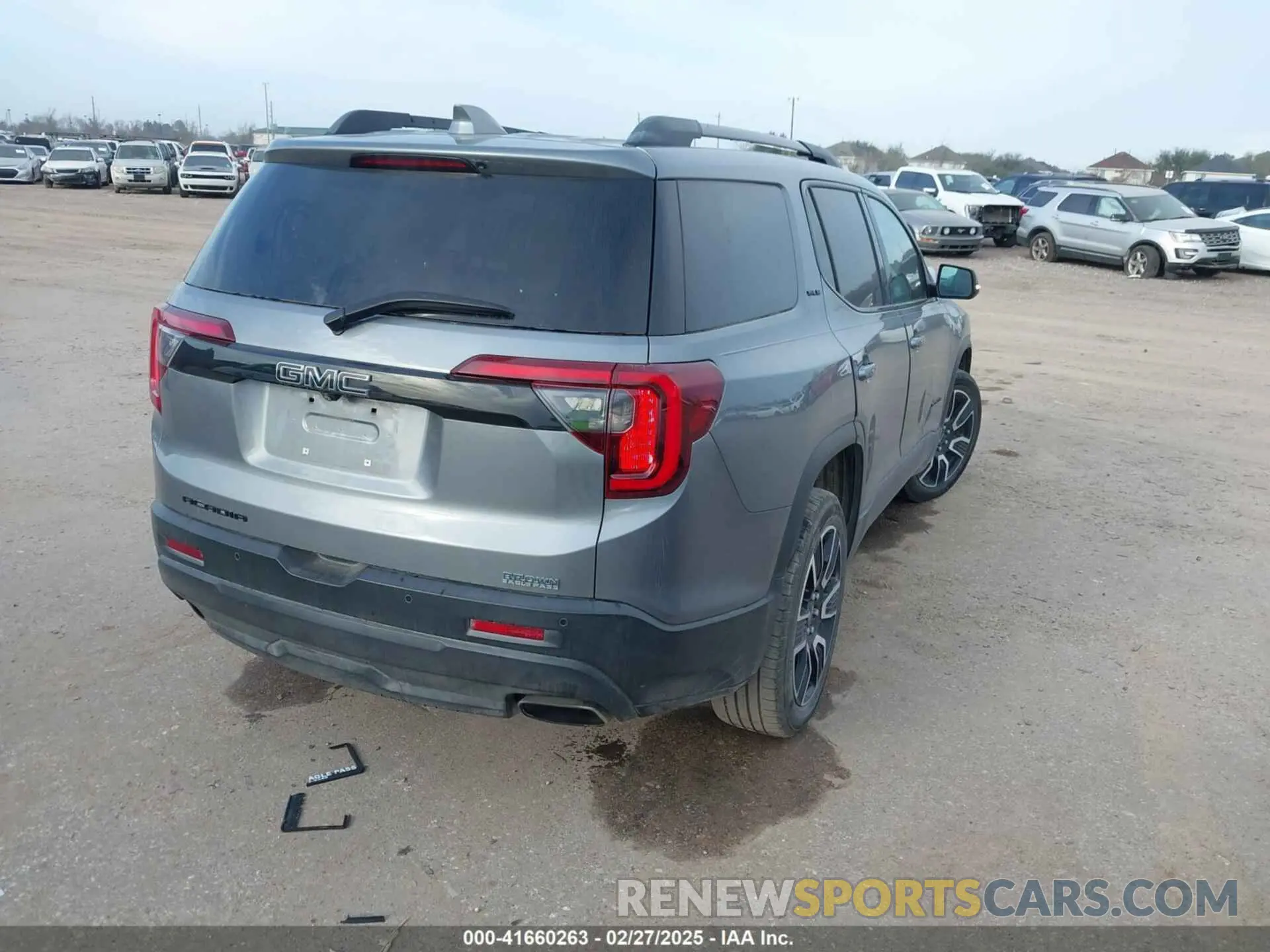 4 Photograph of a damaged car 1GKKNKLSXMZ159150 GMC ACADIA 2021