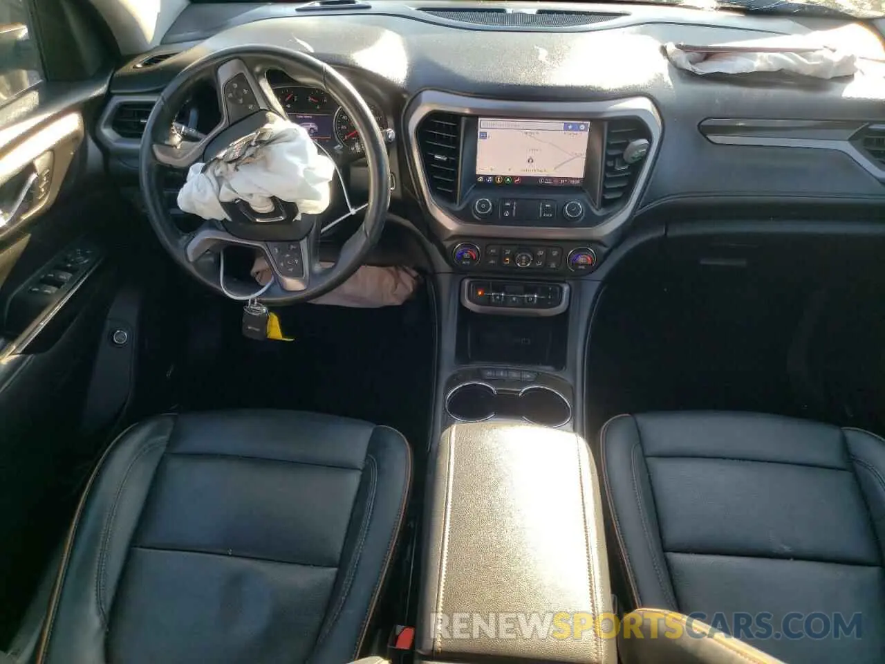 8 Photograph of a damaged car 1GKKNLLS0MZ235738 GMC ACADIA 2021