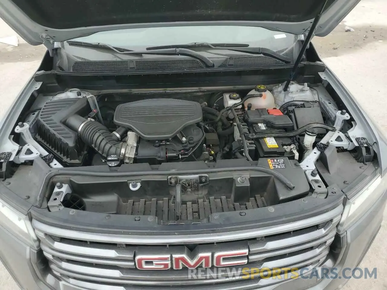 12 Photograph of a damaged car 1GKKNLLS5MZ189601 GMC ACADIA 2021