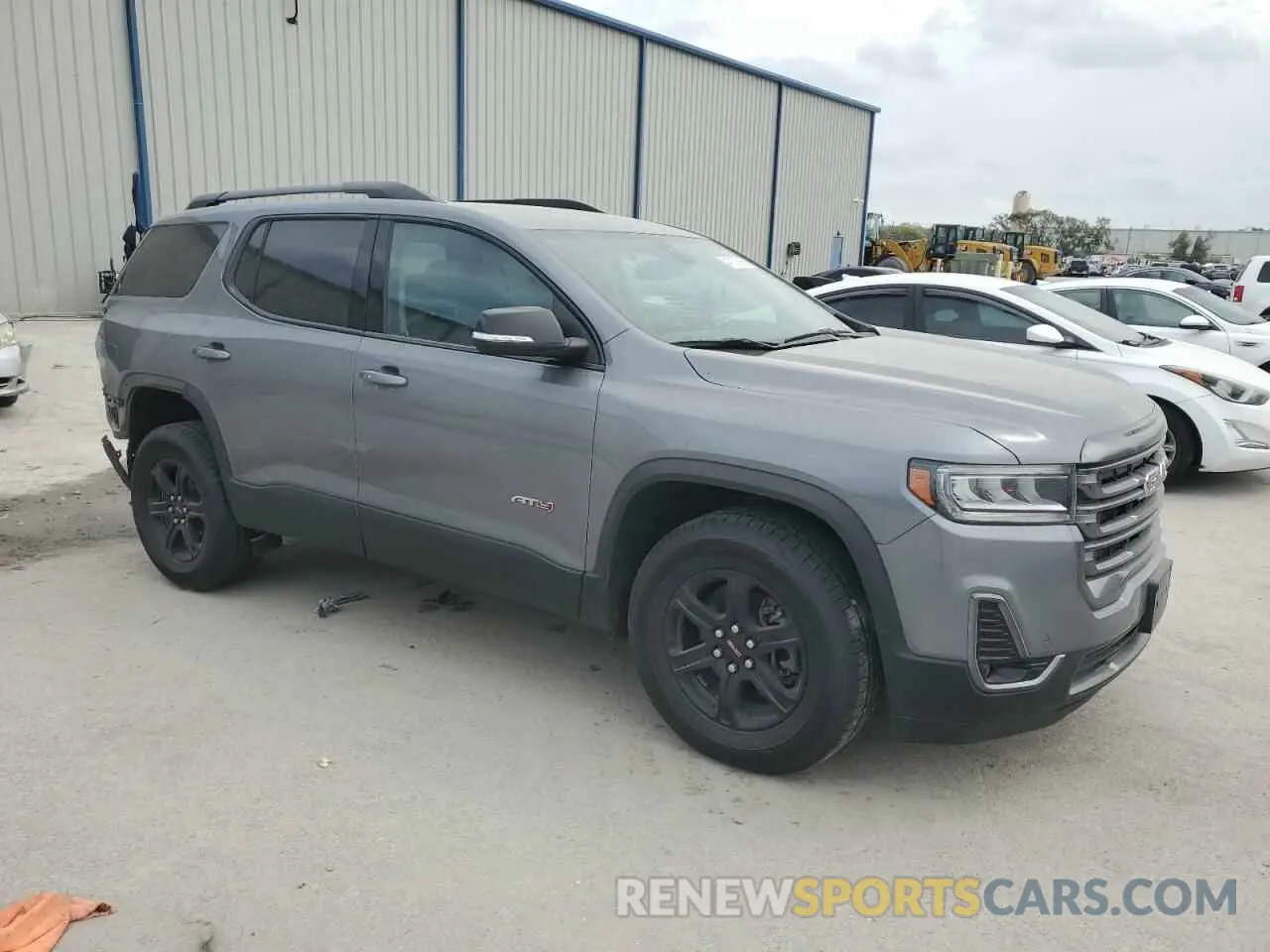 4 Photograph of a damaged car 1GKKNLLS5MZ189601 GMC ACADIA 2021