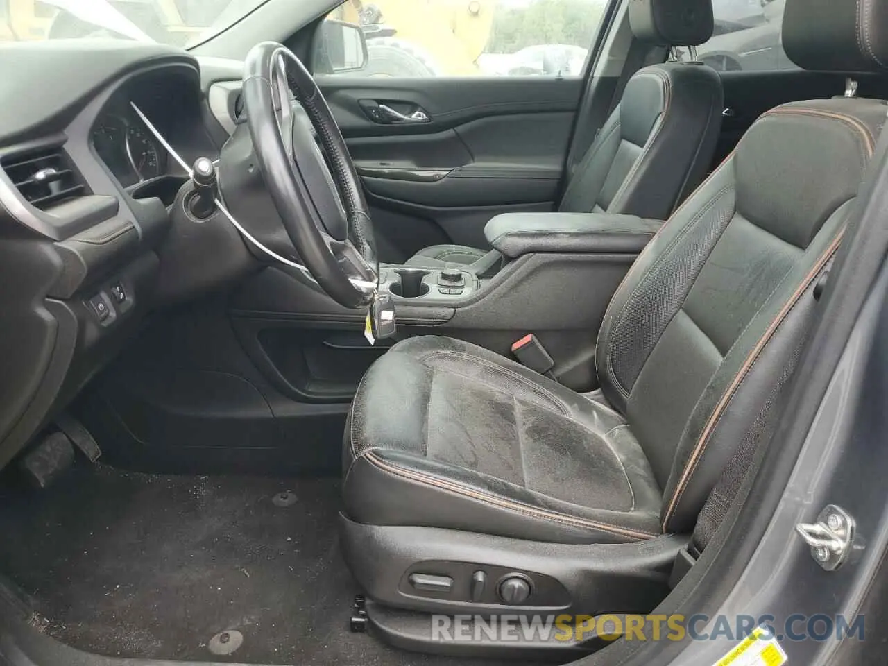 7 Photograph of a damaged car 1GKKNLLS5MZ189601 GMC ACADIA 2021