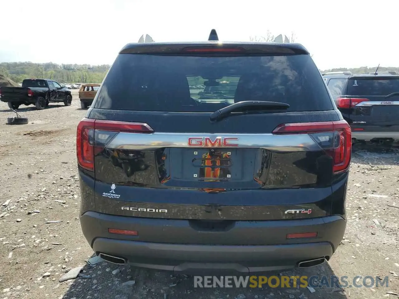 6 Photograph of a damaged car 1GKKNLLS6MZ215400 GMC ACADIA 2021