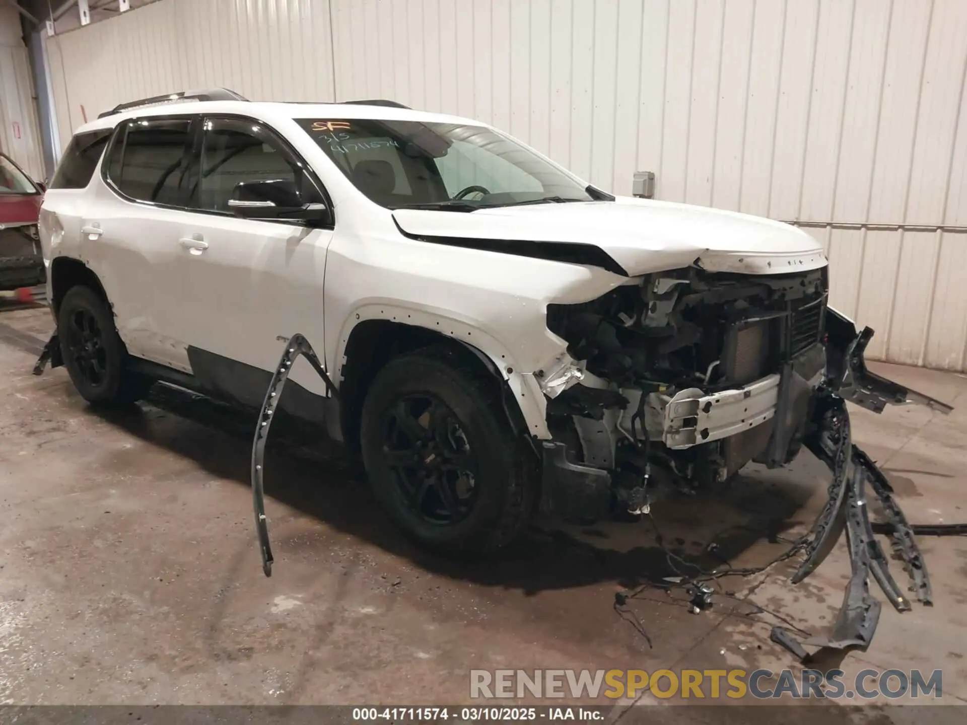 1 Photograph of a damaged car 1GKKNLLSXMZ205999 GMC ACADIA 2021