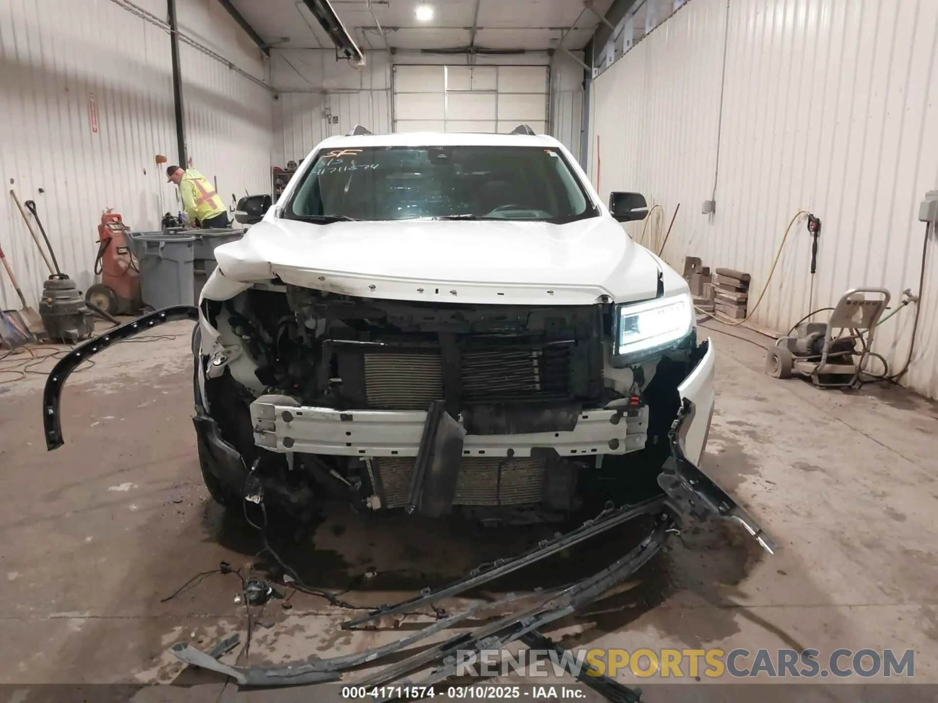 13 Photograph of a damaged car 1GKKNLLSXMZ205999 GMC ACADIA 2021