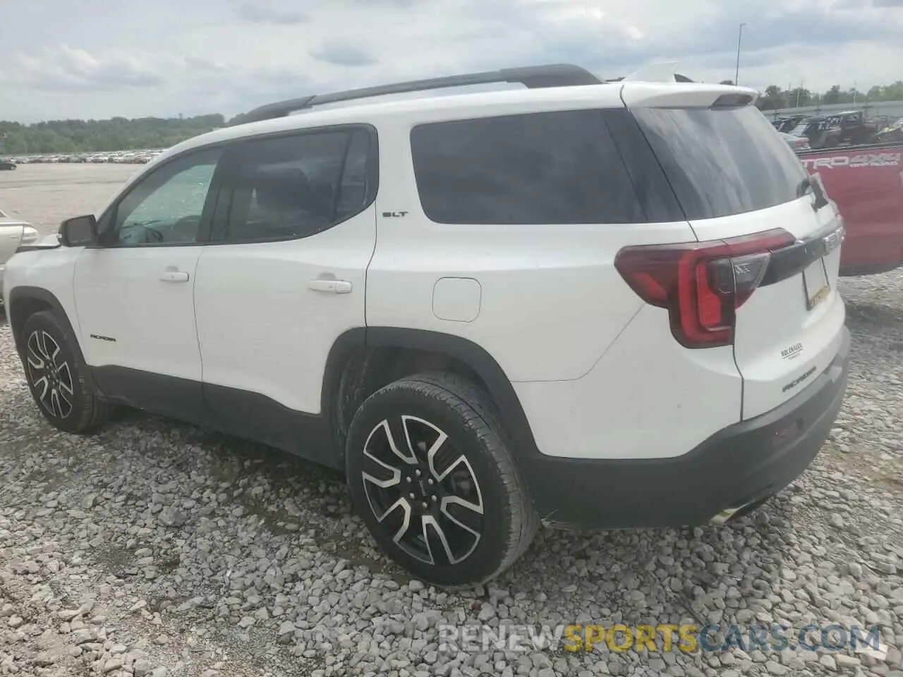 2 Photograph of a damaged car 1GKKNML42MZ154263 GMC ACADIA 2021