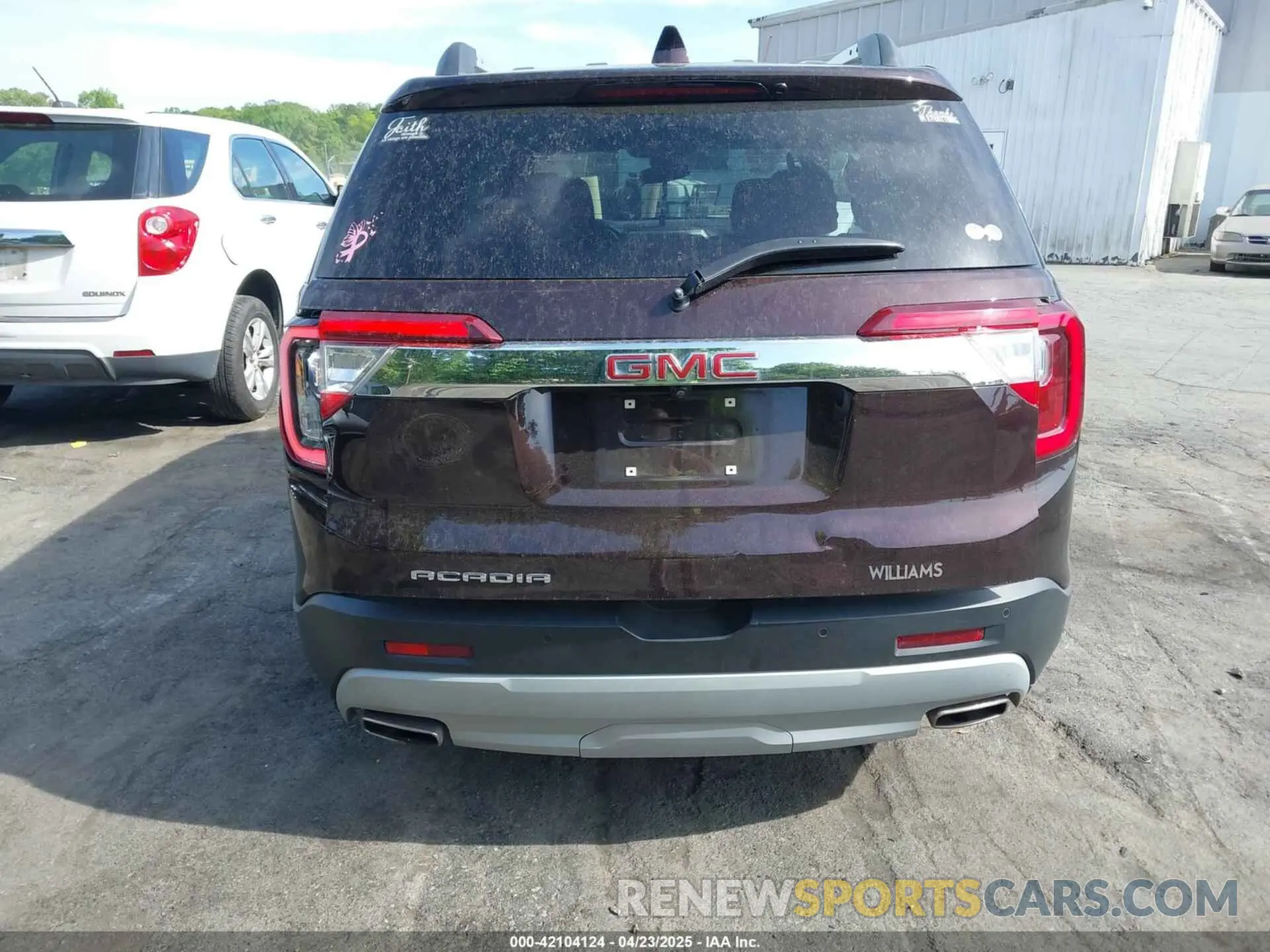 16 Photograph of a damaged car 1GKKNML4XMZ103626 GMC ACADIA 2021
