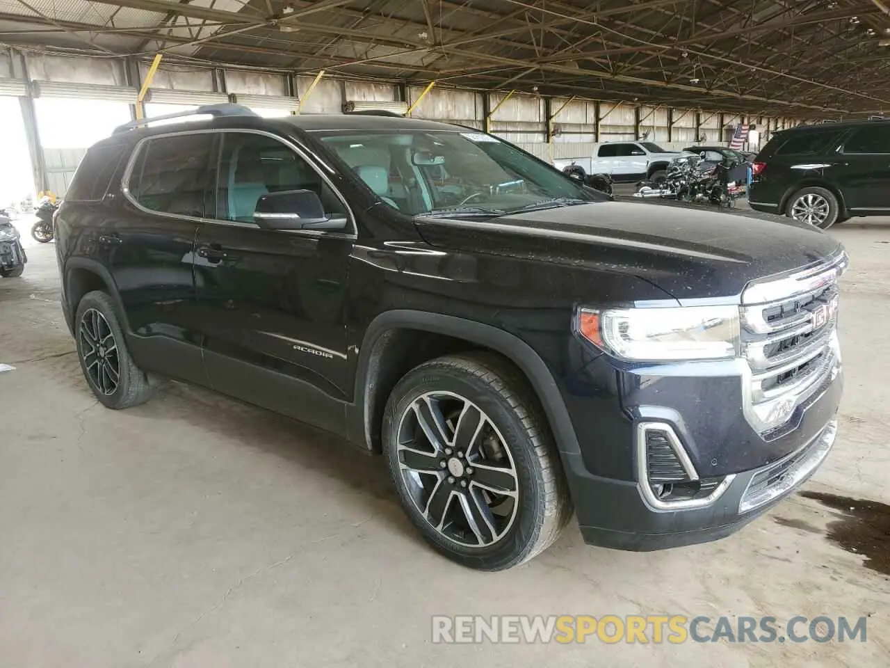 4 Photograph of a damaged car 1GKKNMLS0MZ134768 GMC ACADIA 2021