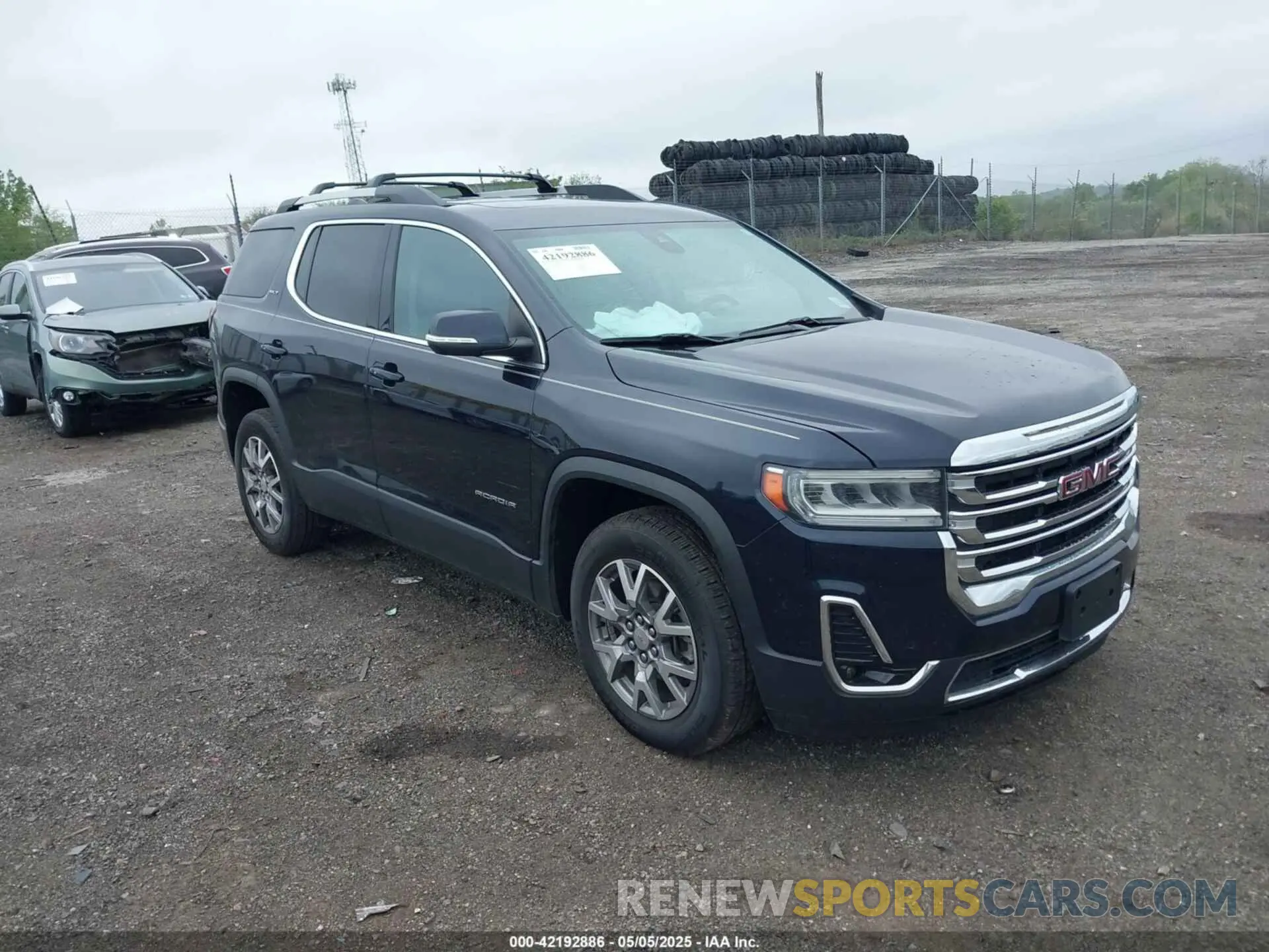 1 Photograph of a damaged car 1GKKNMLS2MZ147778 GMC ACADIA 2021