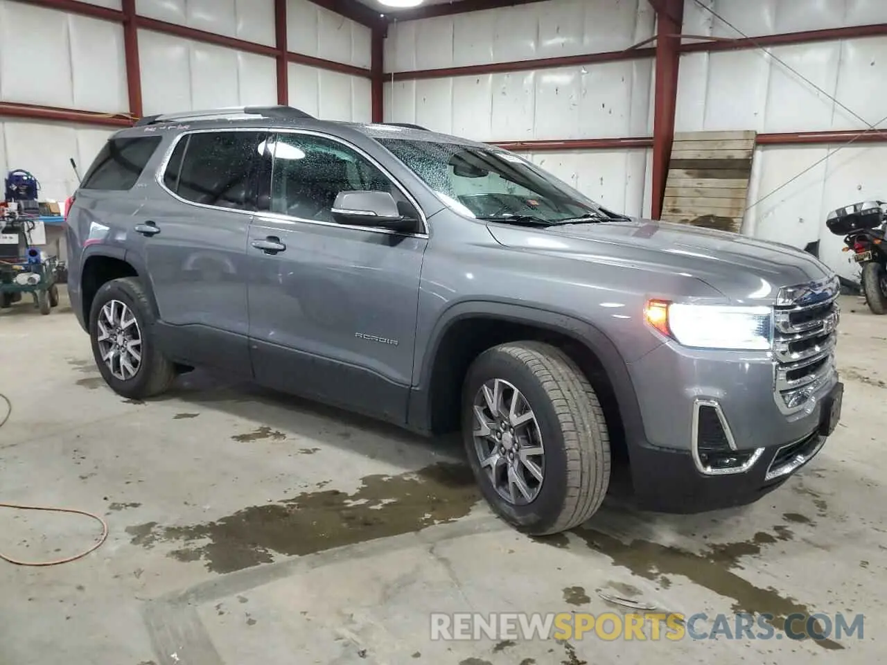4 Photograph of a damaged car 1GKKNMLS4MZ147913 GMC ACADIA 2021