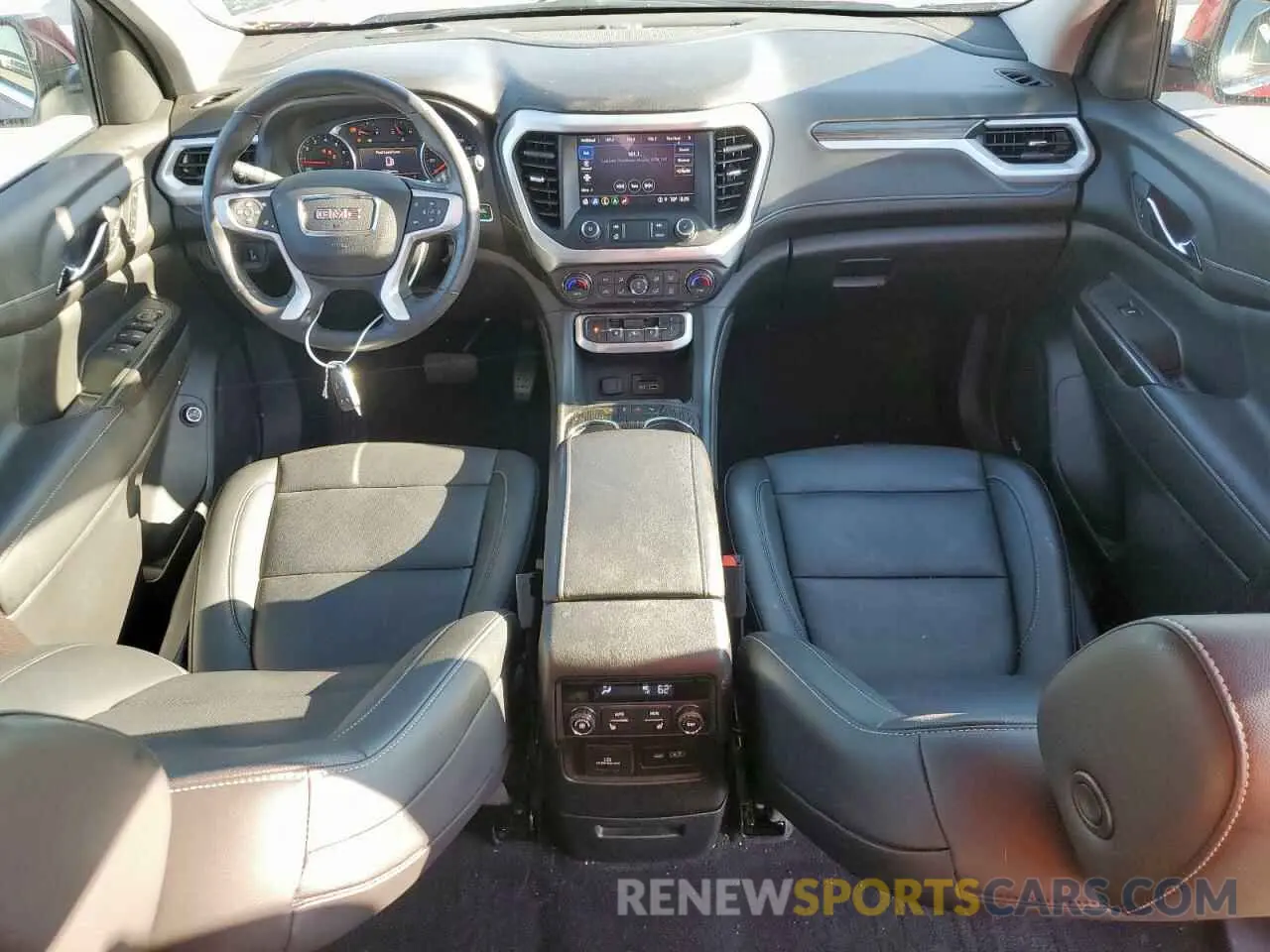 8 Photograph of a damaged car 1GKKNMLS6MZ155785 GMC ACADIA 2021