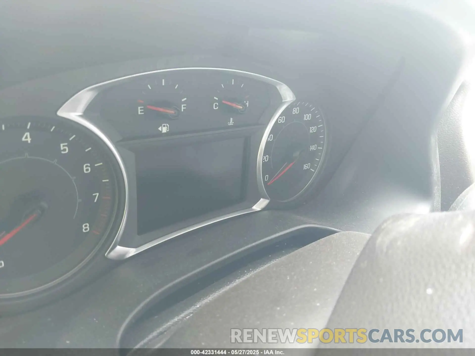 15 Photograph of a damaged car 1GKKNMLS8MZ104143 GMC ACADIA 2021