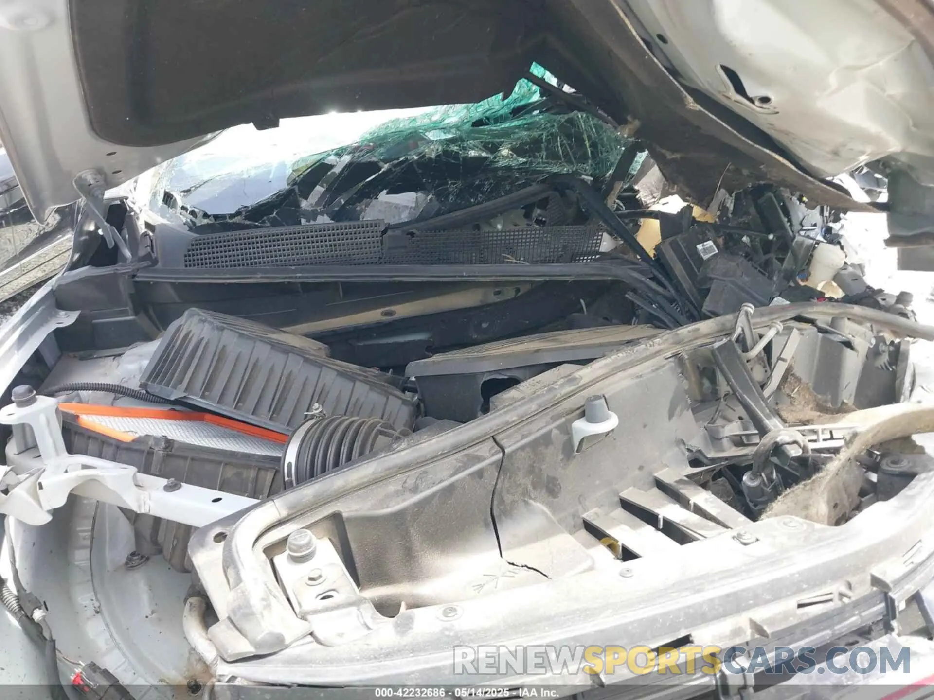 10 Photograph of a damaged car 1GKKNMLS8MZ174774 GMC ACADIA 2021