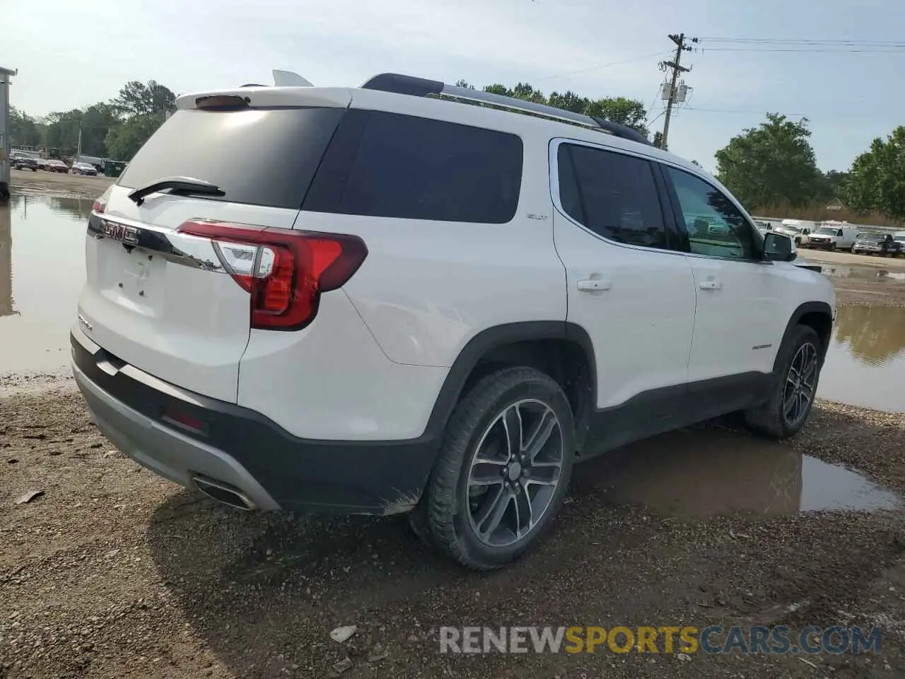 3 Photograph of a damaged car 1GKKNMLS8MZ177027 GMC ACADIA 2021