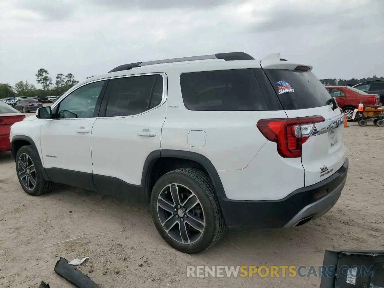 2 Photograph of a damaged car 1GKKNMLS8MZ196192 GMC ACADIA 2021