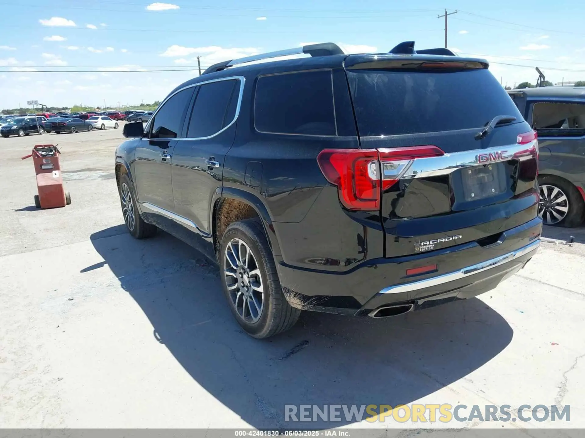 3 Photograph of a damaged car 1GKKNPLS3MZ179849 GMC ACADIA 2021