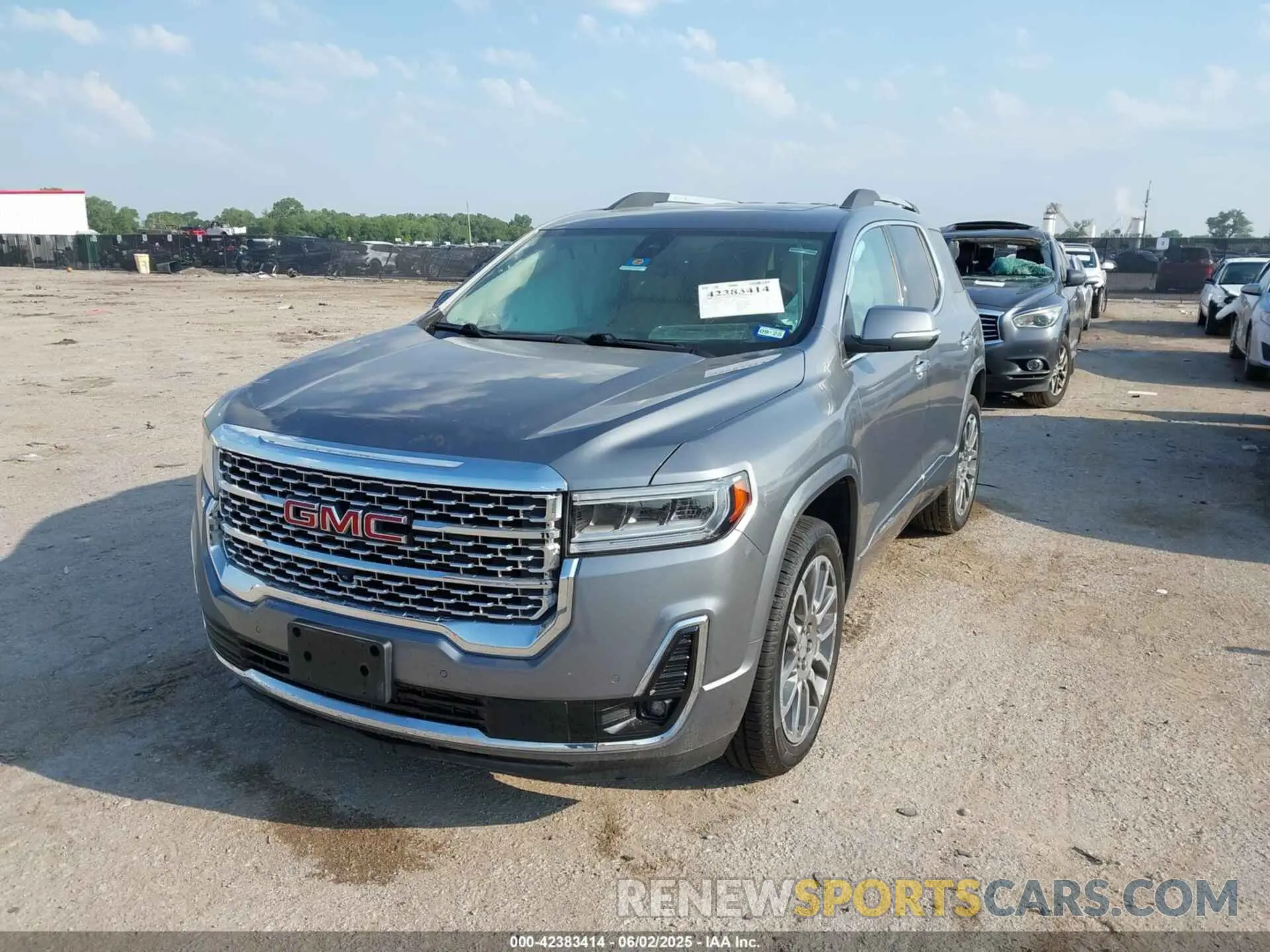 2 Photograph of a damaged car 1GKKNPLS8MZ201358 GMC ACADIA 2021