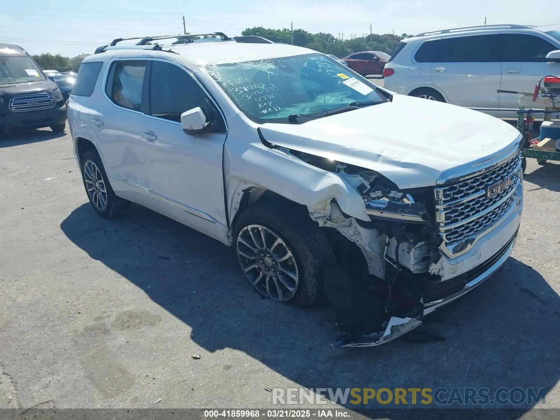 1 Photograph of a damaged car 1GKKNPLS9MZ124774 GMC ACADIA 2021