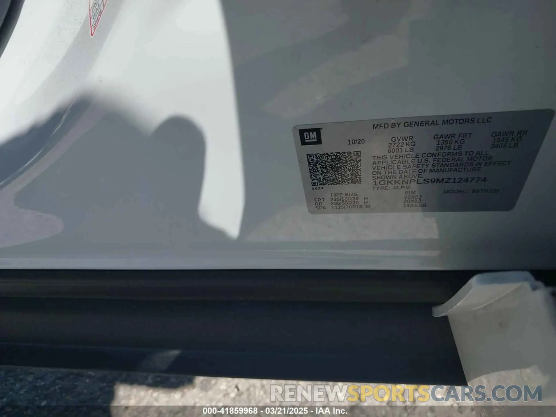 9 Photograph of a damaged car 1GKKNPLS9MZ124774 GMC ACADIA 2021