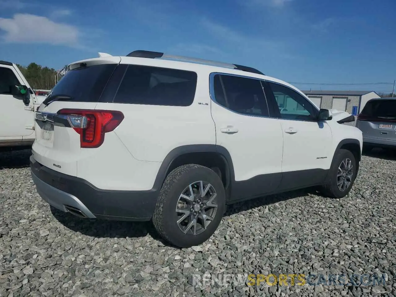 3 Photograph of a damaged car 1GKKNRL43MZ116618 GMC ACADIA 2021