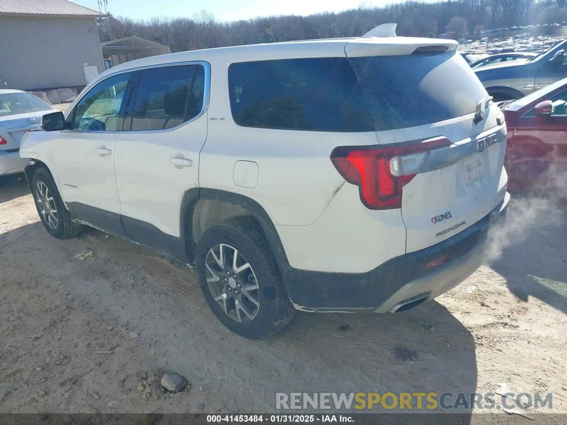 3 Photograph of a damaged car 1GKKNRL49MZ161241 GMC ACADIA 2021