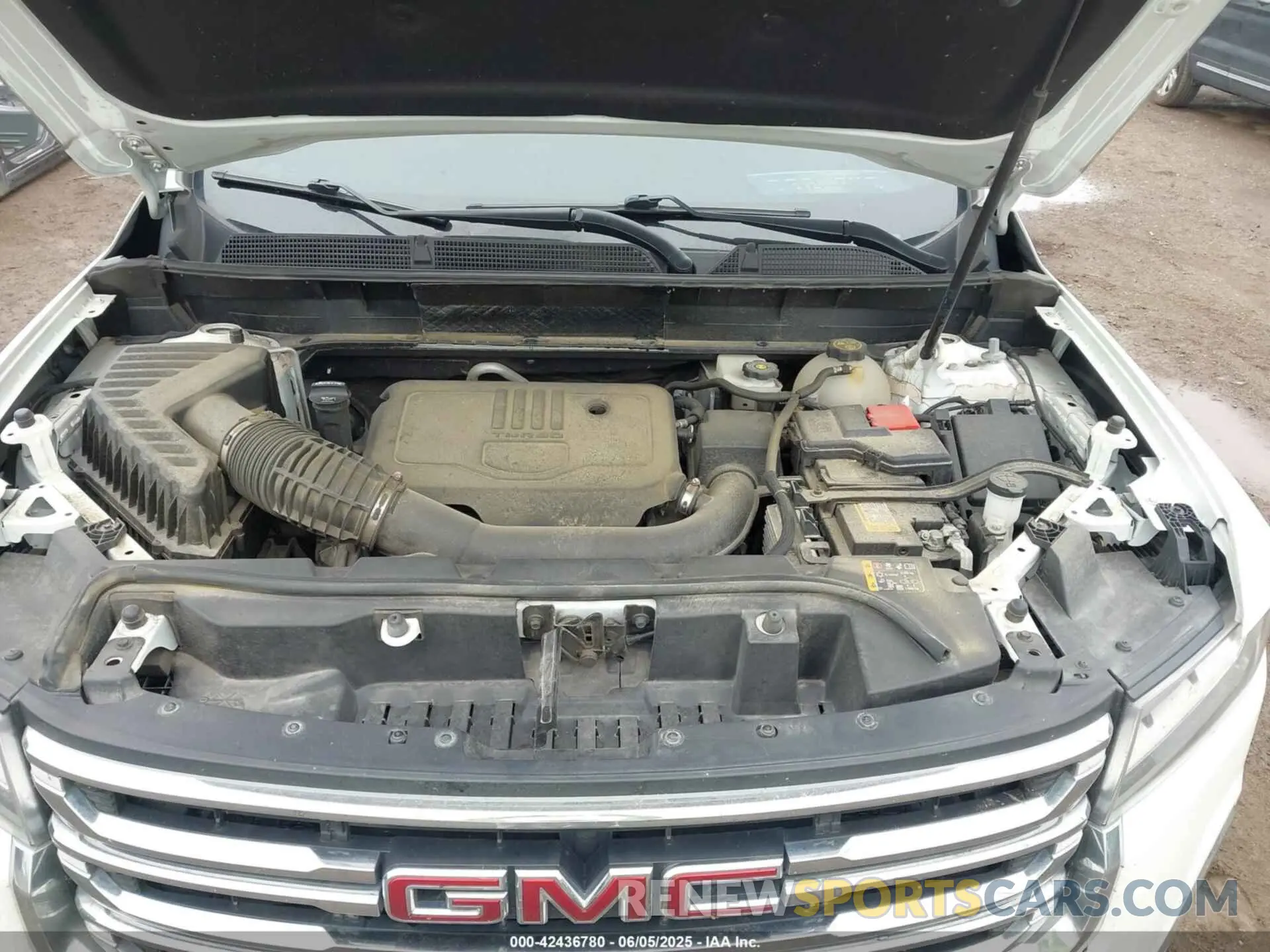 10 Photograph of a damaged car 1GKKNRL4XMZ196175 GMC ACADIA 2021