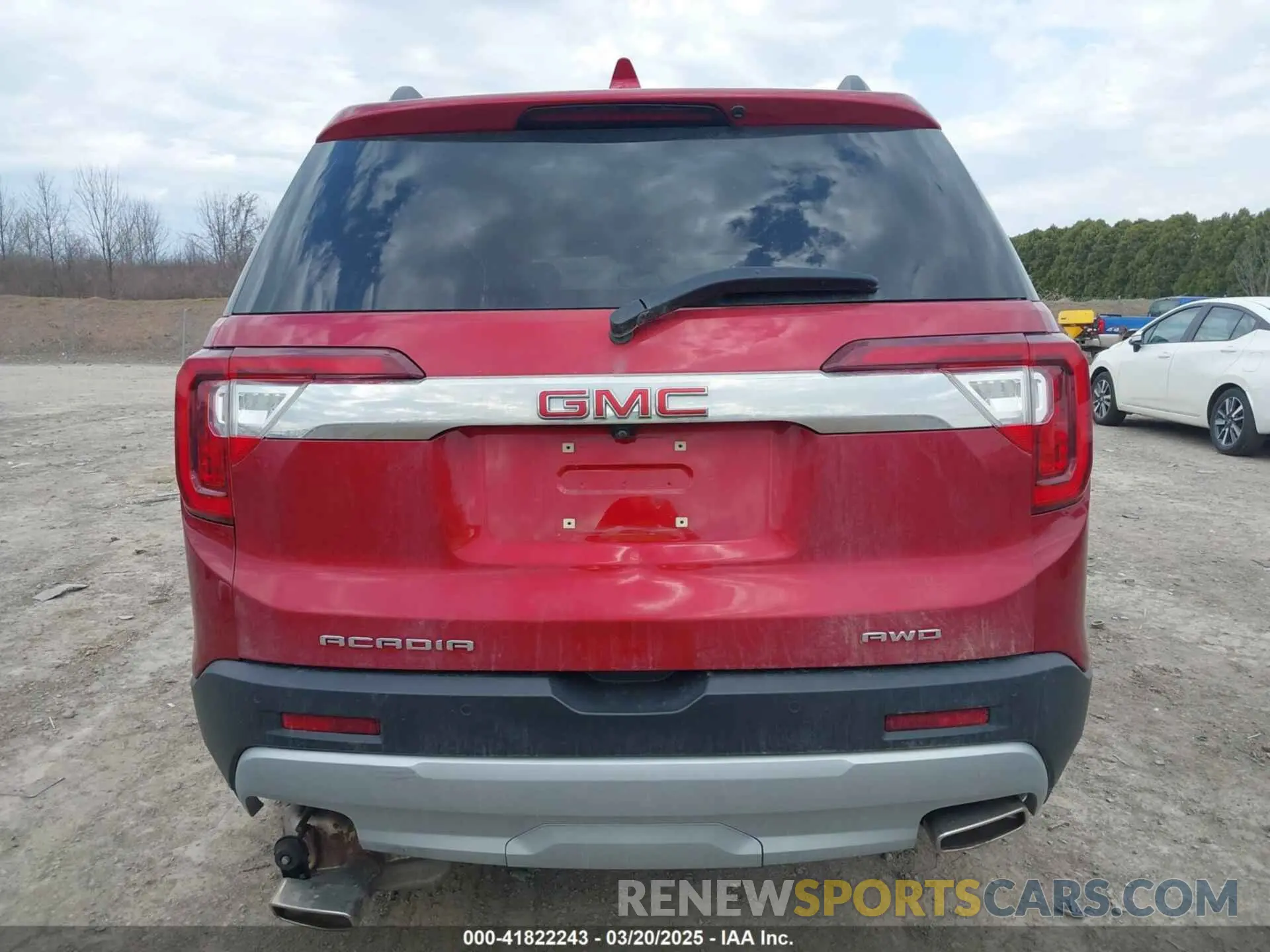 17 Photograph of a damaged car 1GKKNRLS3MZ176171 GMC ACADIA 2021