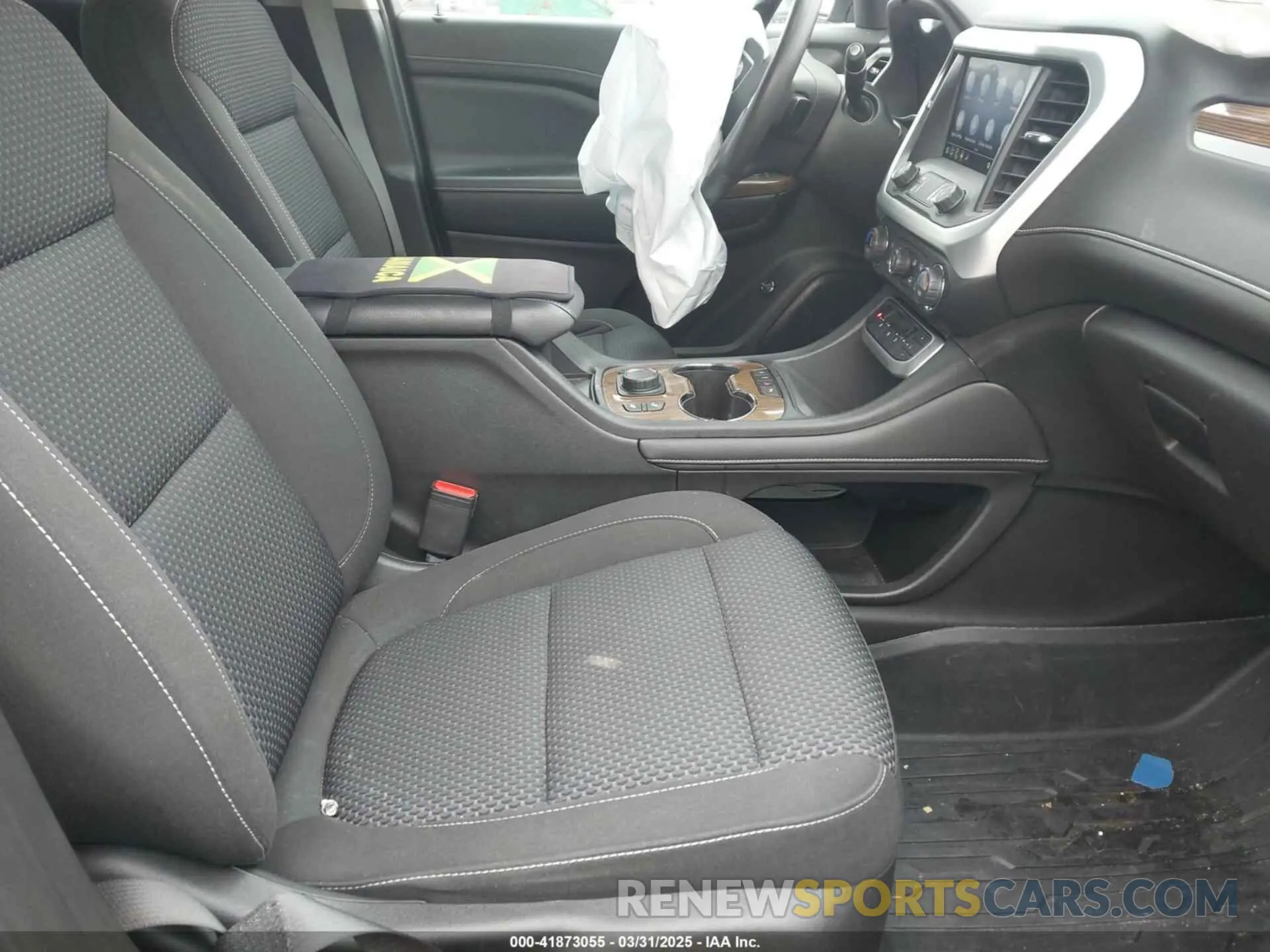 5 Photograph of a damaged car 1GKKNRLS7MZ108794 GMC ACADIA 2021