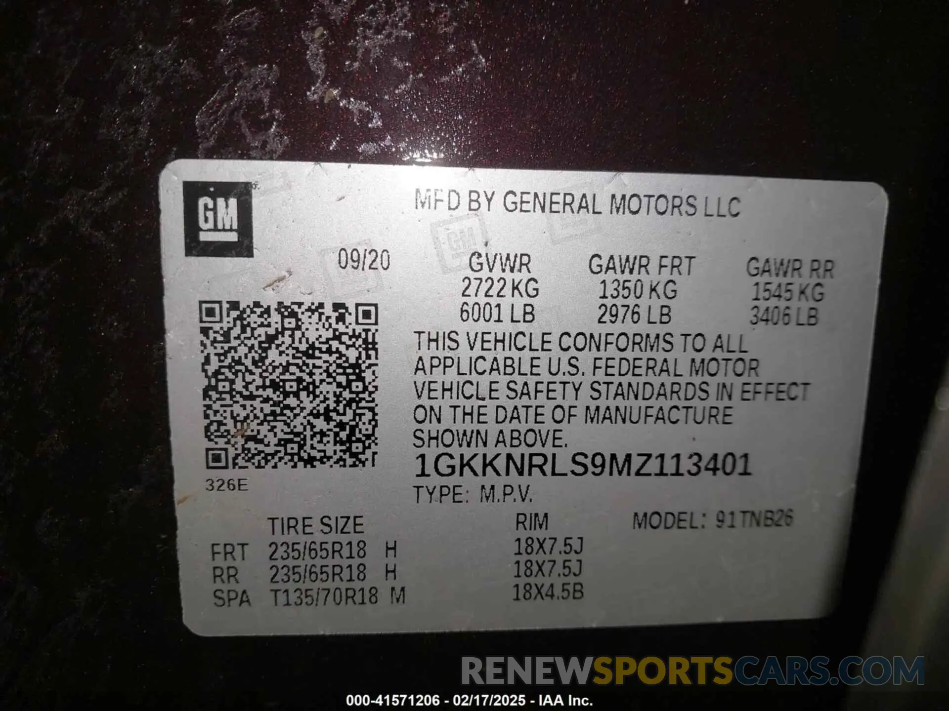 9 Photograph of a damaged car 1GKKNRLS9MZ113401 GMC ACADIA 2021