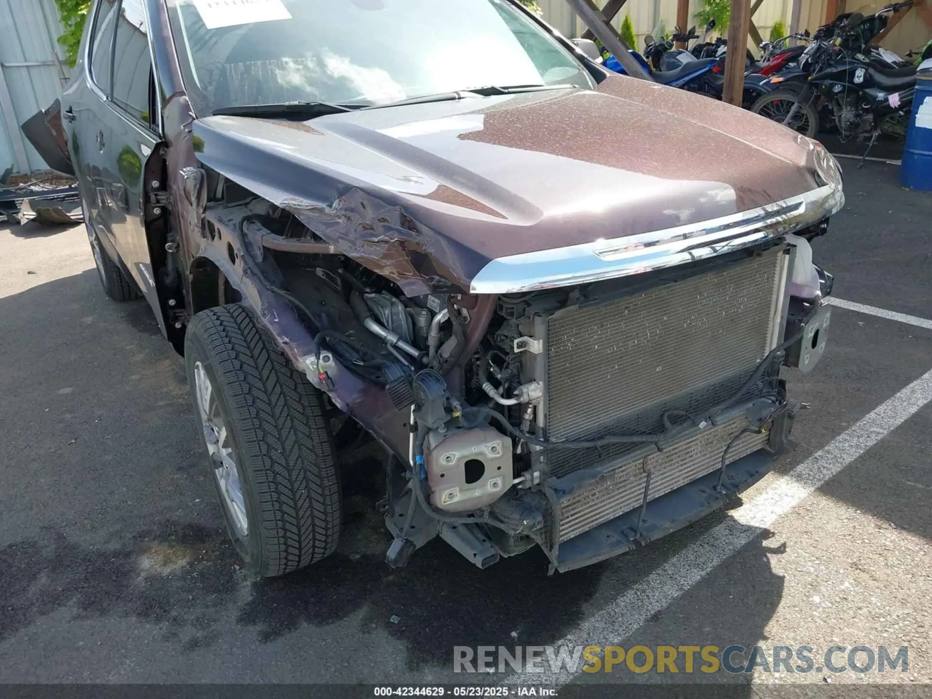 6 Photograph of a damaged car 1GKKNUL42MZ172617 GMC ACADIA 2021