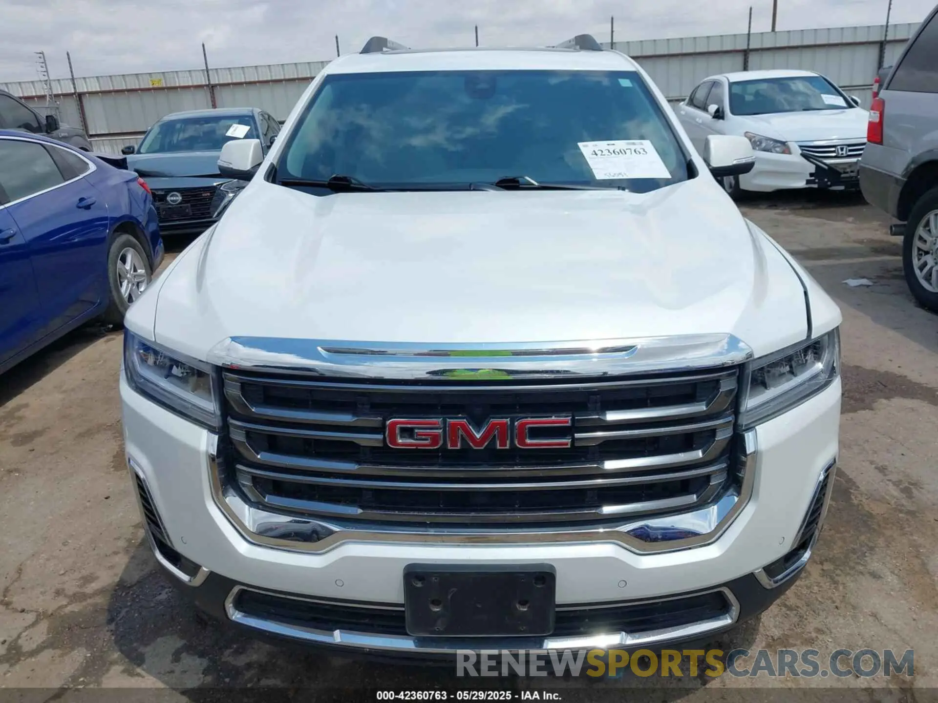 12 Photograph of a damaged car 1GKKNUL42MZ190678 GMC ACADIA 2021
