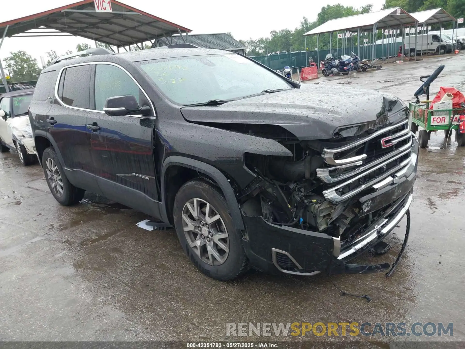 1 Photograph of a damaged car 1GKKNUL46MZ140897 GMC ACADIA 2021