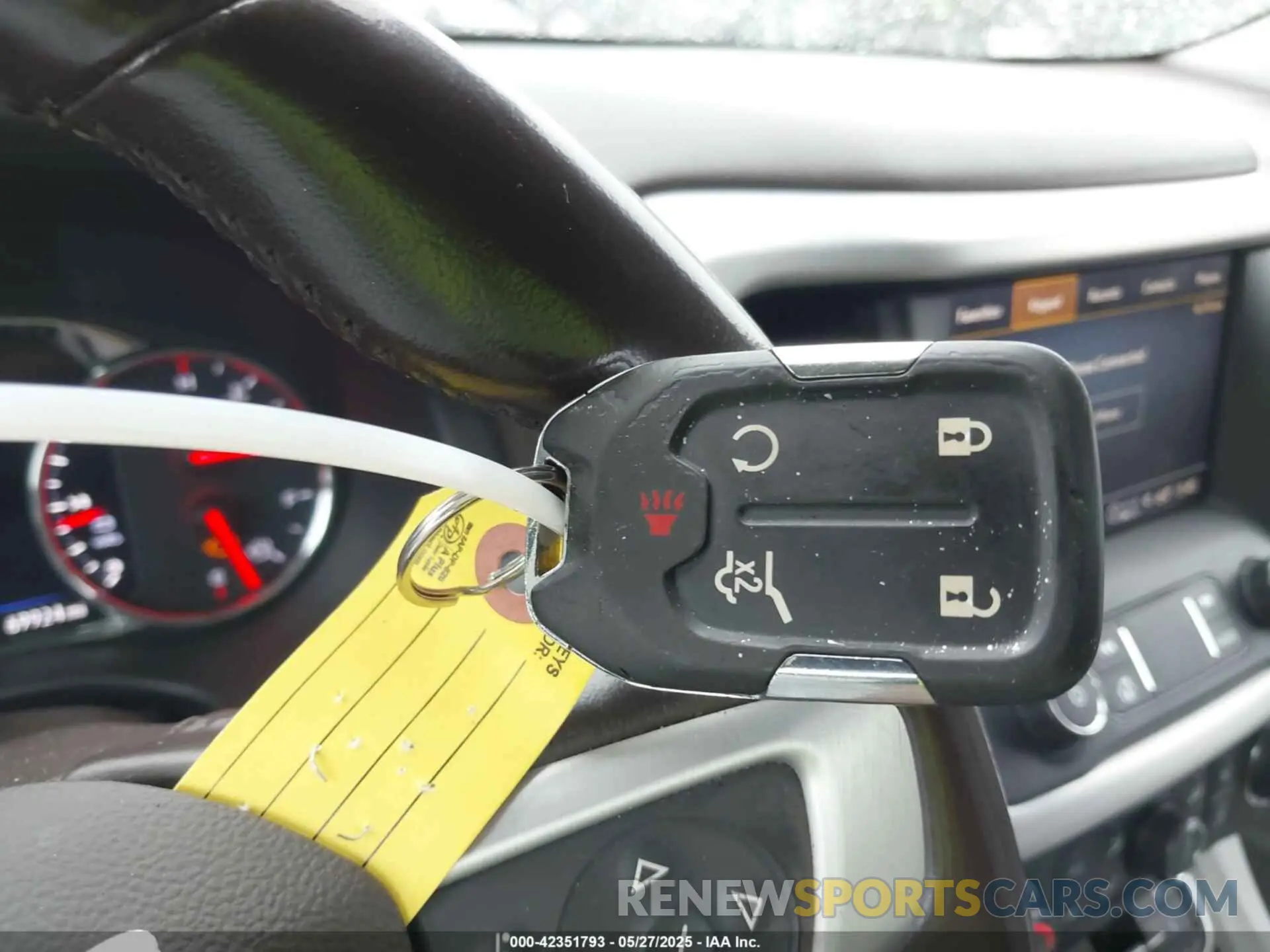 11 Photograph of a damaged car 1GKKNUL46MZ140897 GMC ACADIA 2021