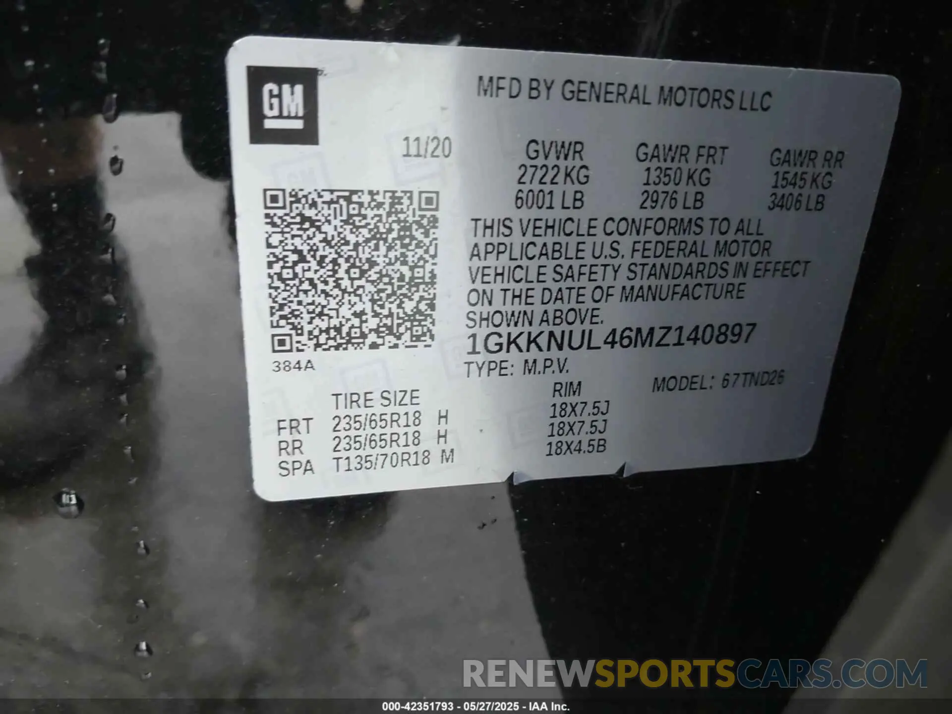 9 Photograph of a damaged car 1GKKNUL46MZ140897 GMC ACADIA 2021