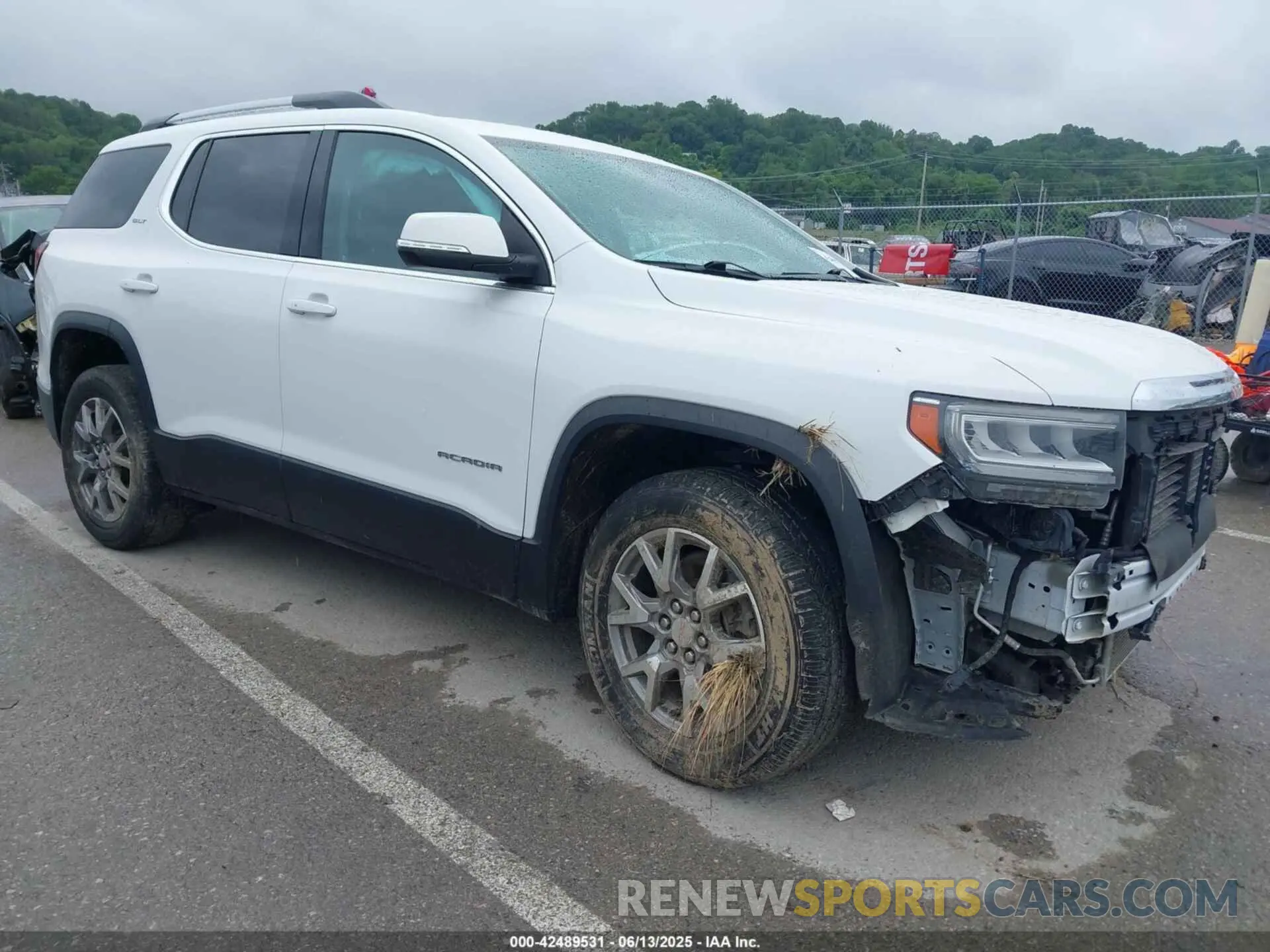 1 Photograph of a damaged car 1GKKNULS0MZ209534 GMC ACADIA 2021