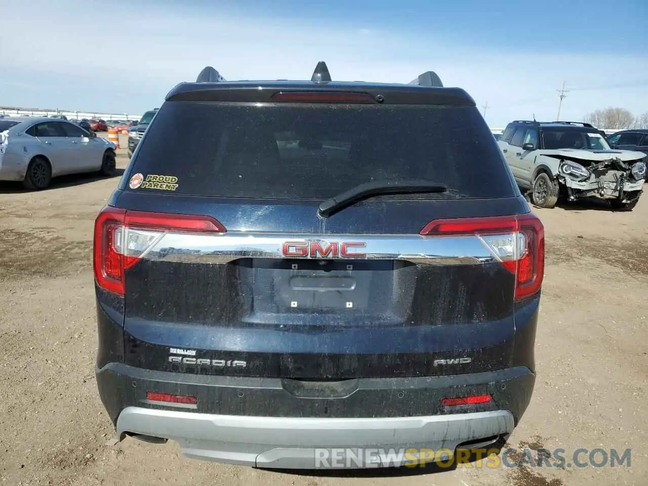 6 Photograph of a damaged car 1GKKNULS1MZ148114 GMC ACADIA 2021