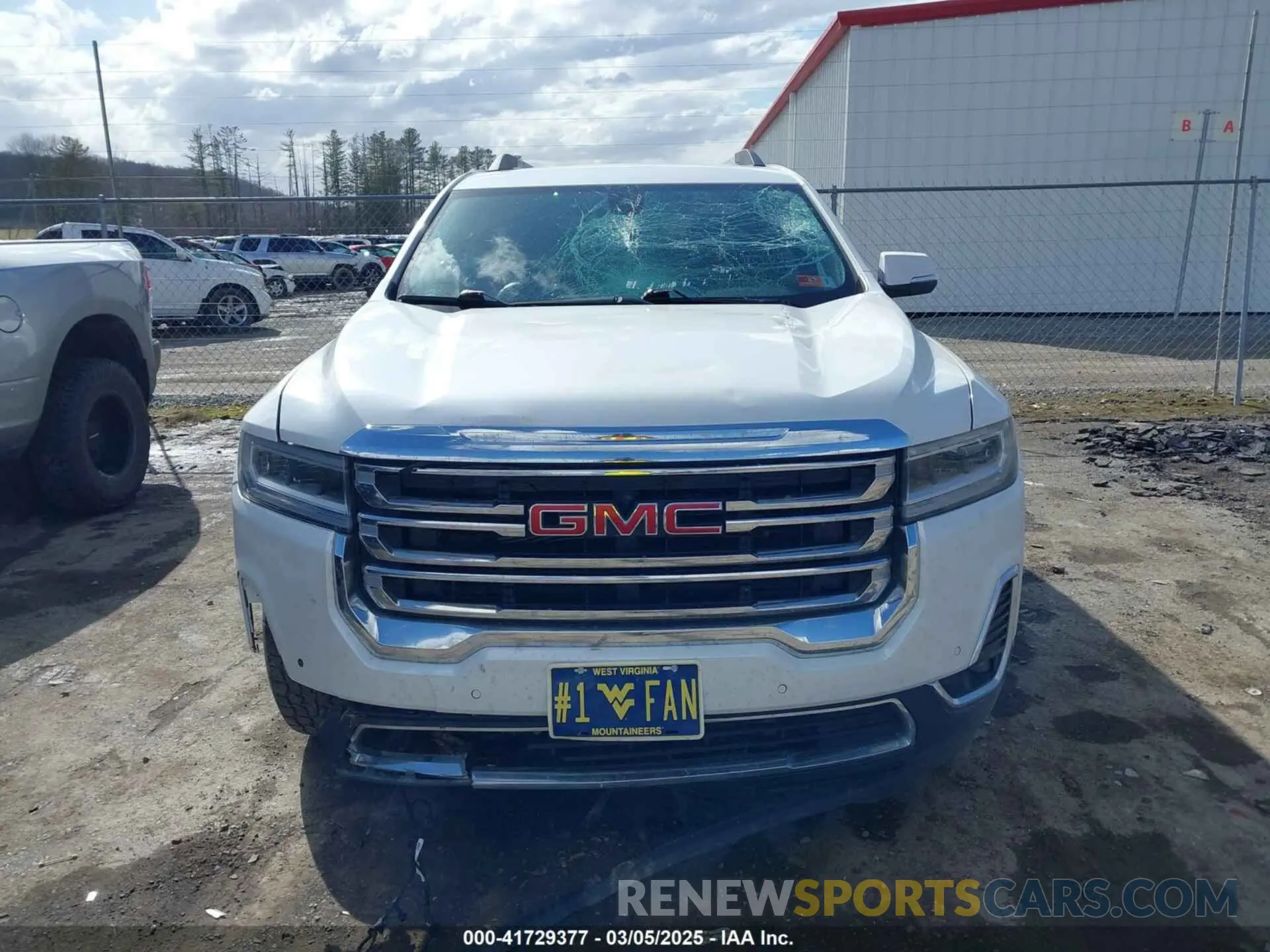 12 Photograph of a damaged car 1GKKNULS3MZ208040 GMC ACADIA 2021