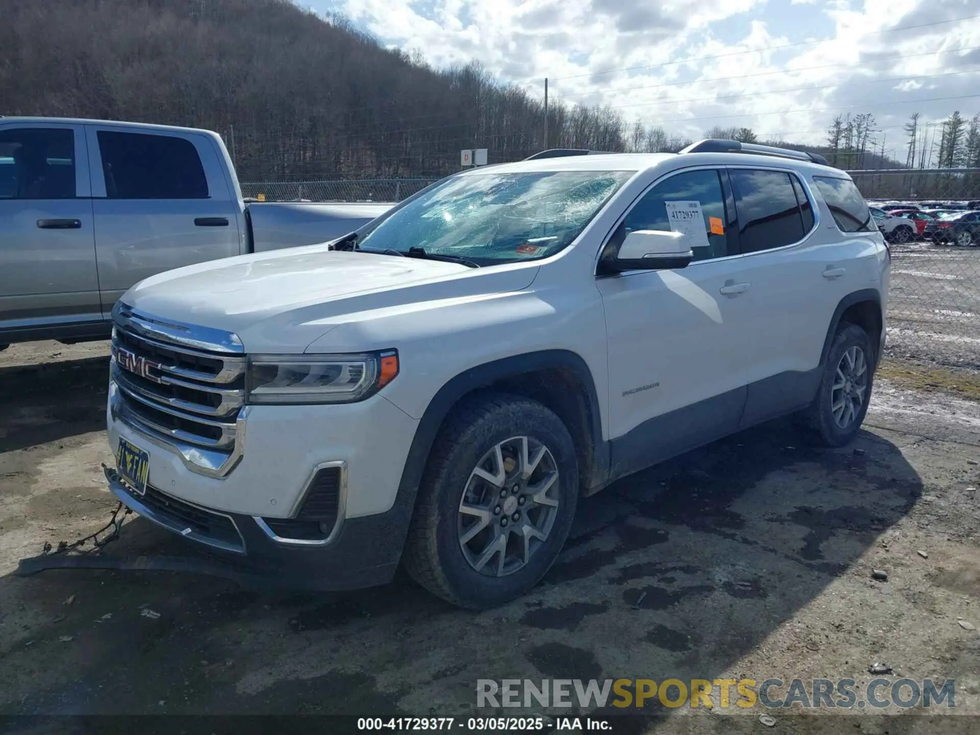2 Photograph of a damaged car 1GKKNULS3MZ208040 GMC ACADIA 2021