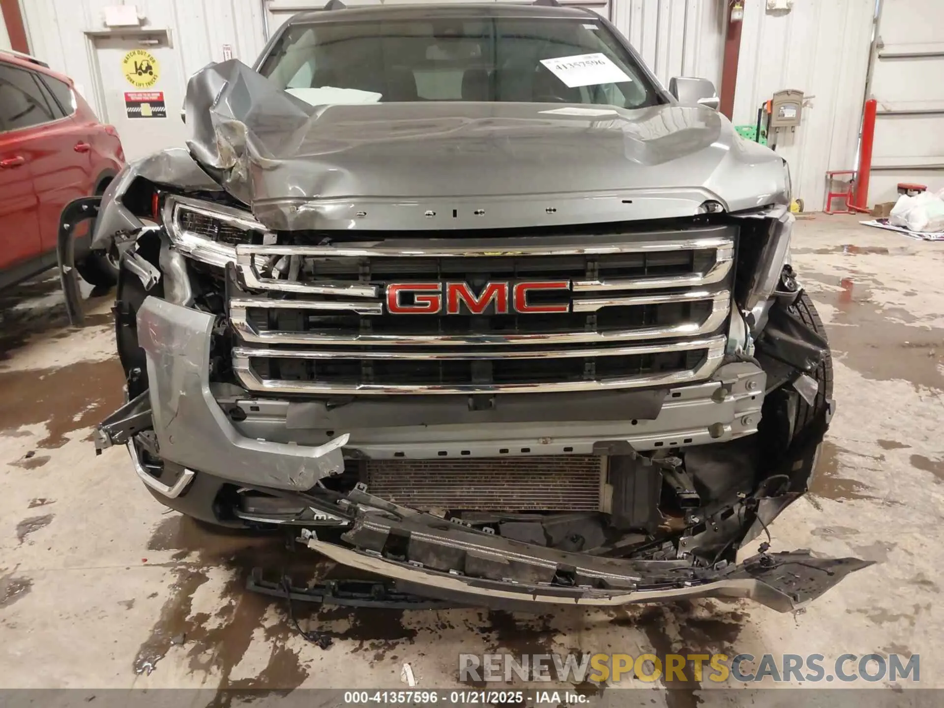 6 Photograph of a damaged car 1GKKNULS4MZ116712 GMC ACADIA 2021