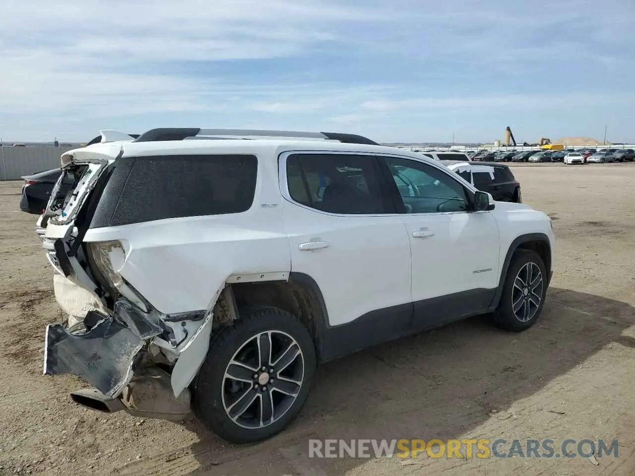 3 Photograph of a damaged car 1GKKNULS4MZ192897 GMC ACADIA 2021