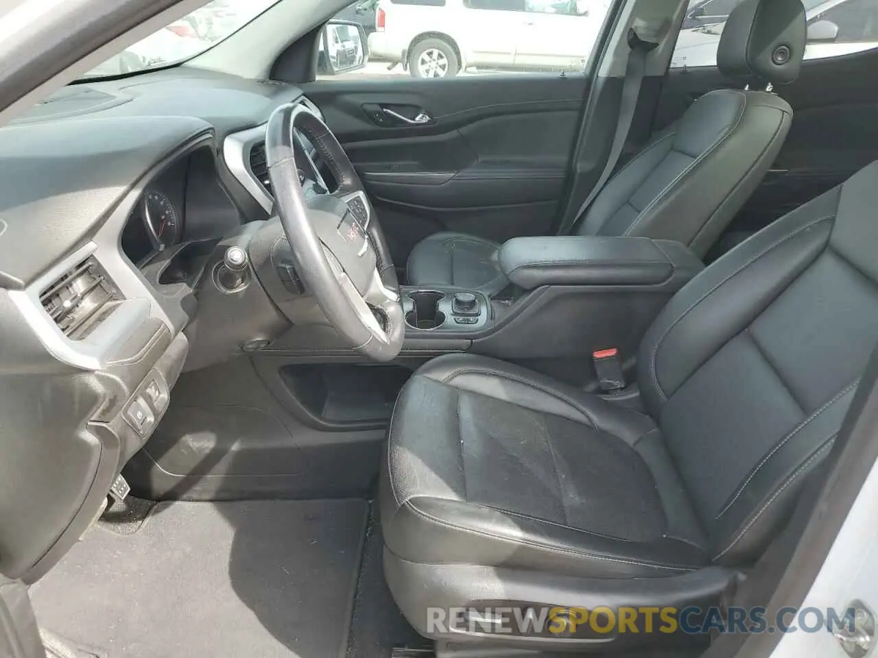 7 Photograph of a damaged car 1GKKNULS4MZ192897 GMC ACADIA 2021