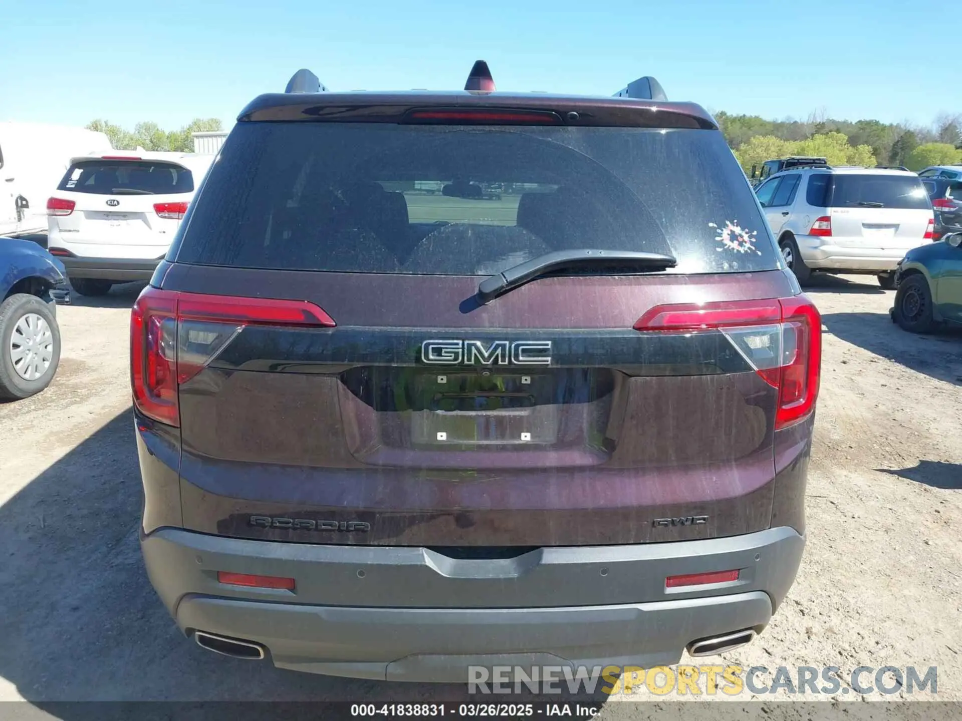 16 Photograph of a damaged car 1GKKNULS6MZ109017 GMC ACADIA 2021