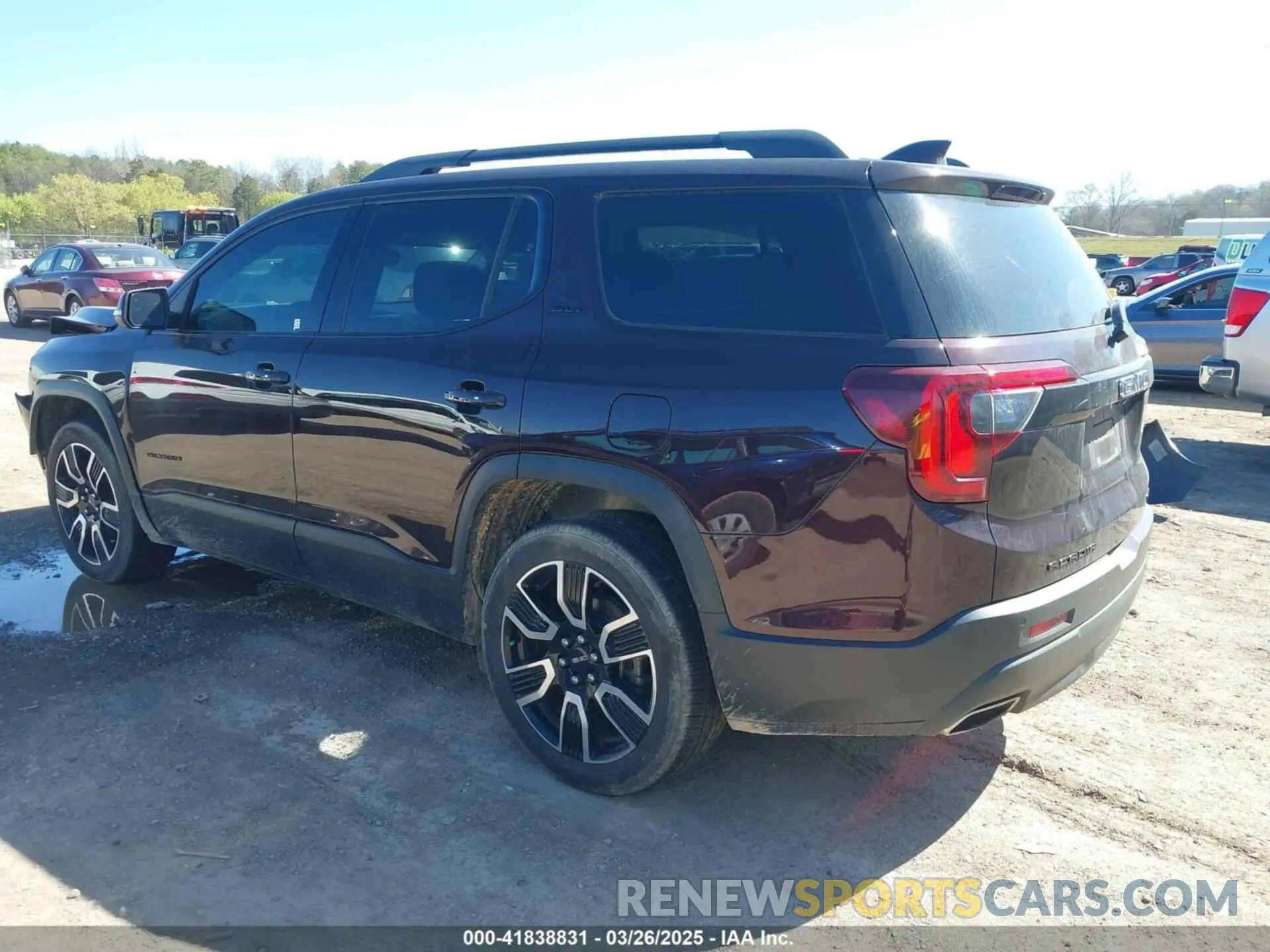 3 Photograph of a damaged car 1GKKNULS6MZ109017 GMC ACADIA 2021