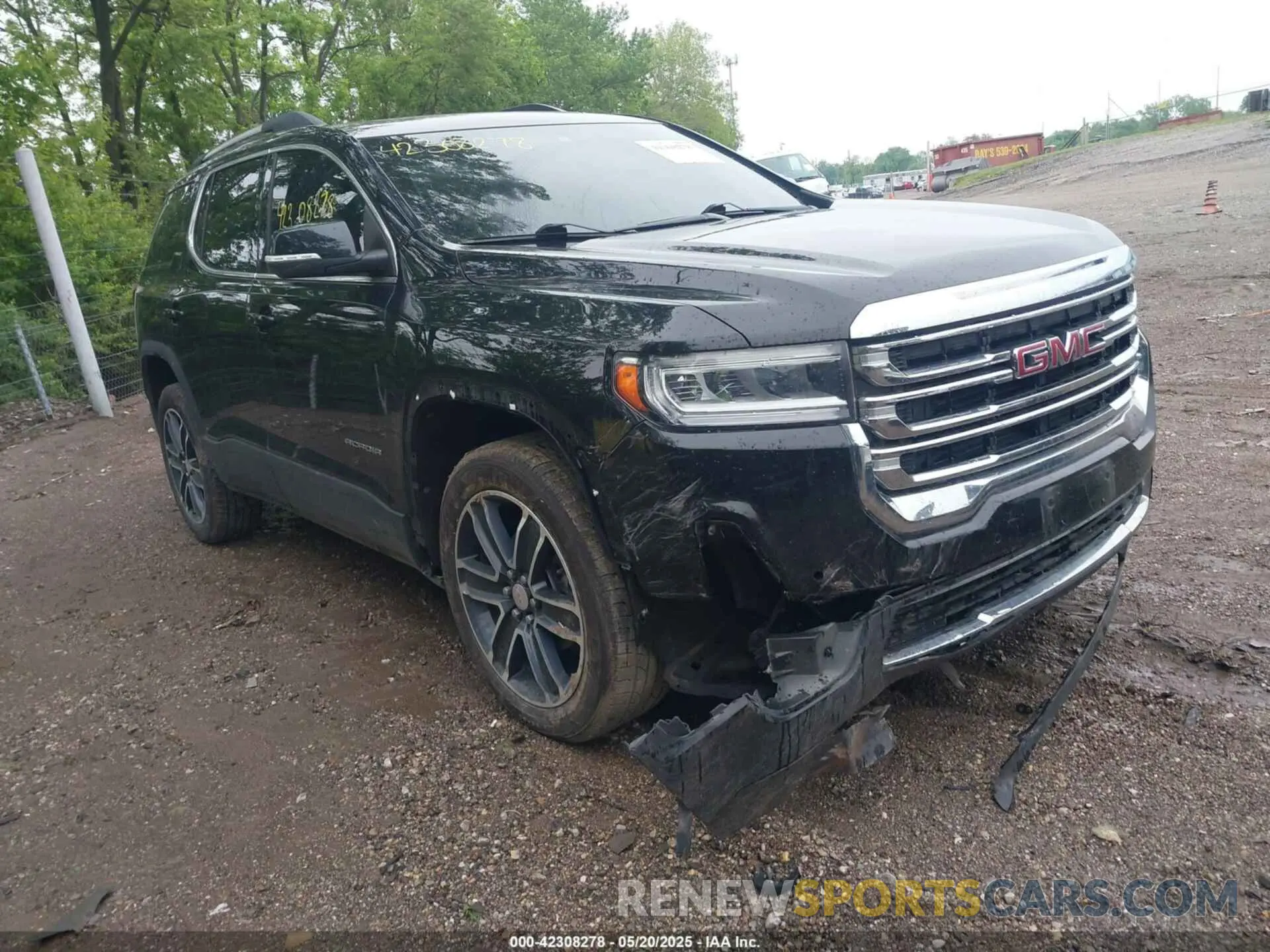 1 Photograph of a damaged car 1GKKNULS6MZ111060 GMC ACADIA 2021