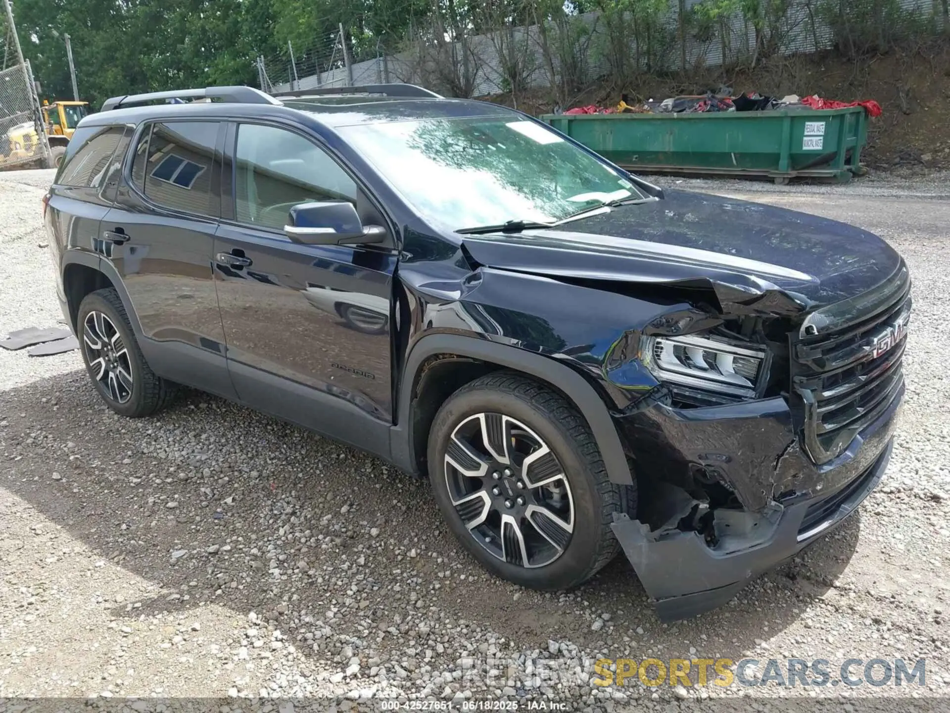 1 Photograph of a damaged car 1GKKNULS6MZ130725 GMC ACADIA 2021