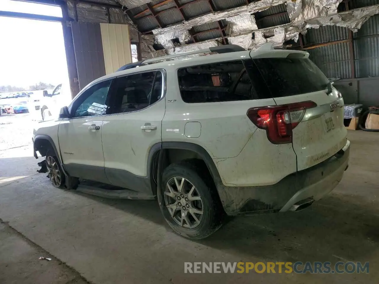 2 Photograph of a damaged car 1GKKNULS9MZ218054 GMC ACADIA 2021