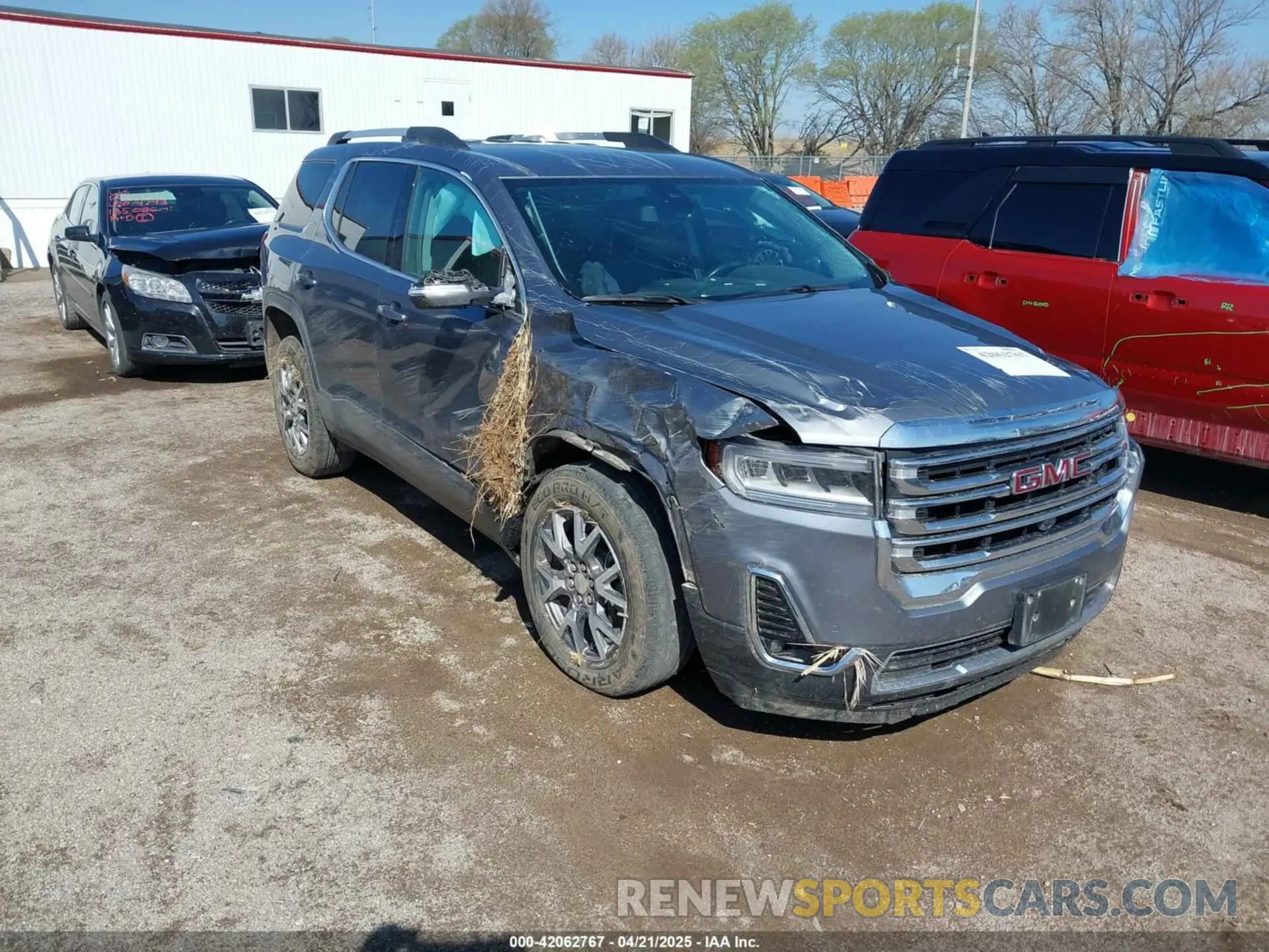 1 Photograph of a damaged car 1GKKNULSXMZ102801 GMC ACADIA 2021