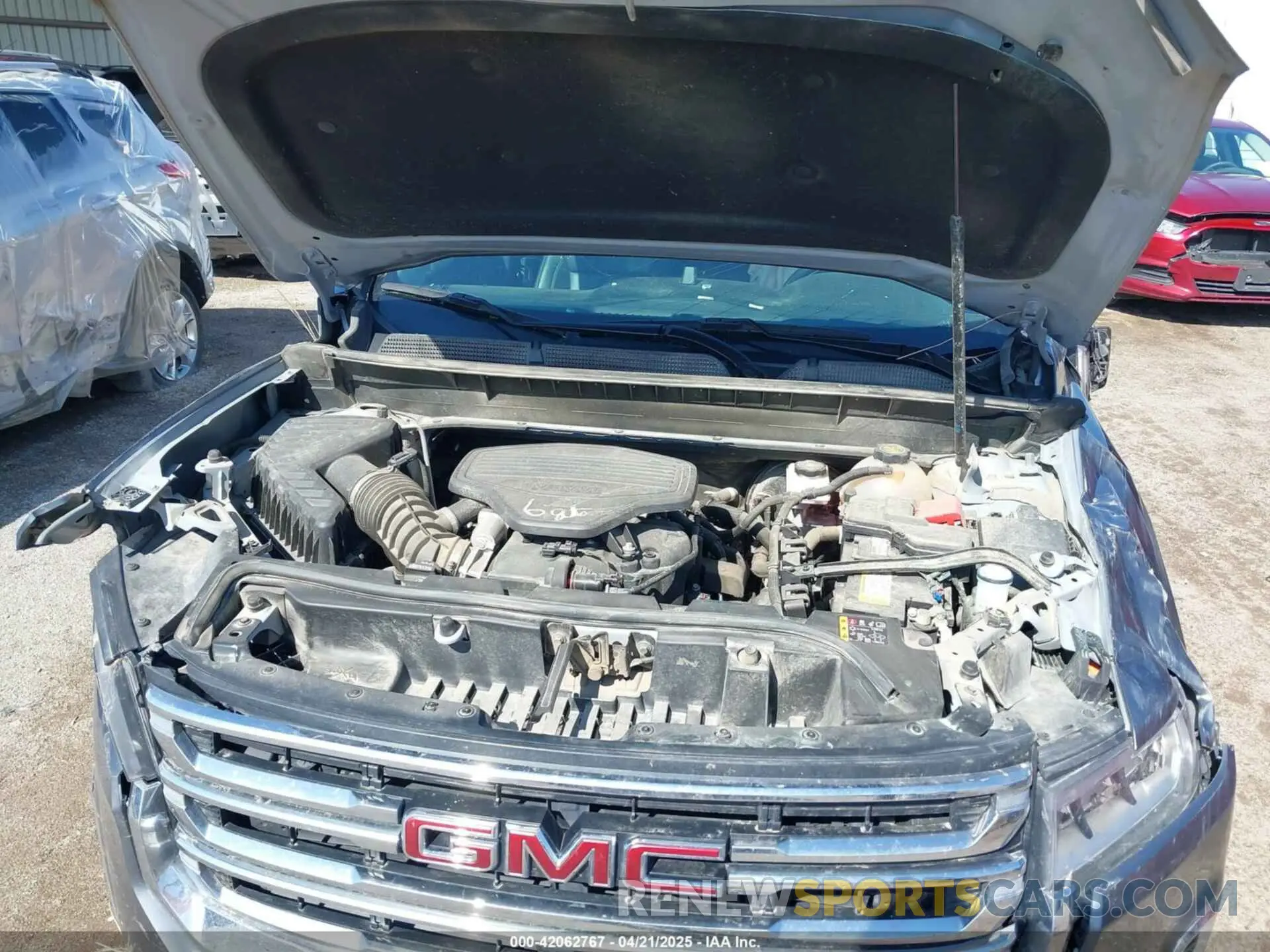 10 Photograph of a damaged car 1GKKNULSXMZ102801 GMC ACADIA 2021