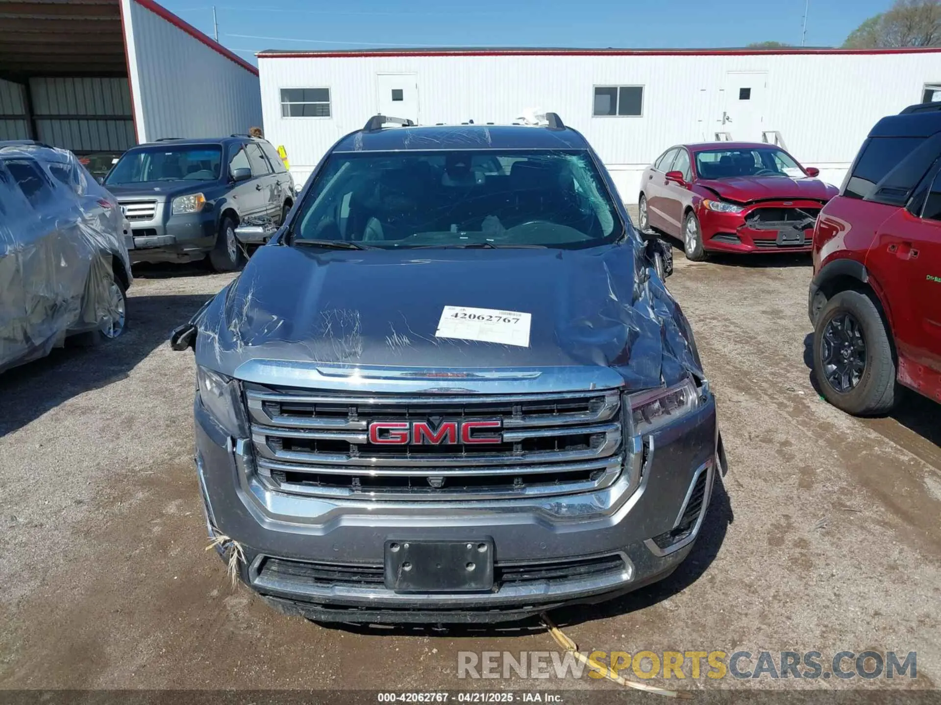 13 Photograph of a damaged car 1GKKNULSXMZ102801 GMC ACADIA 2021