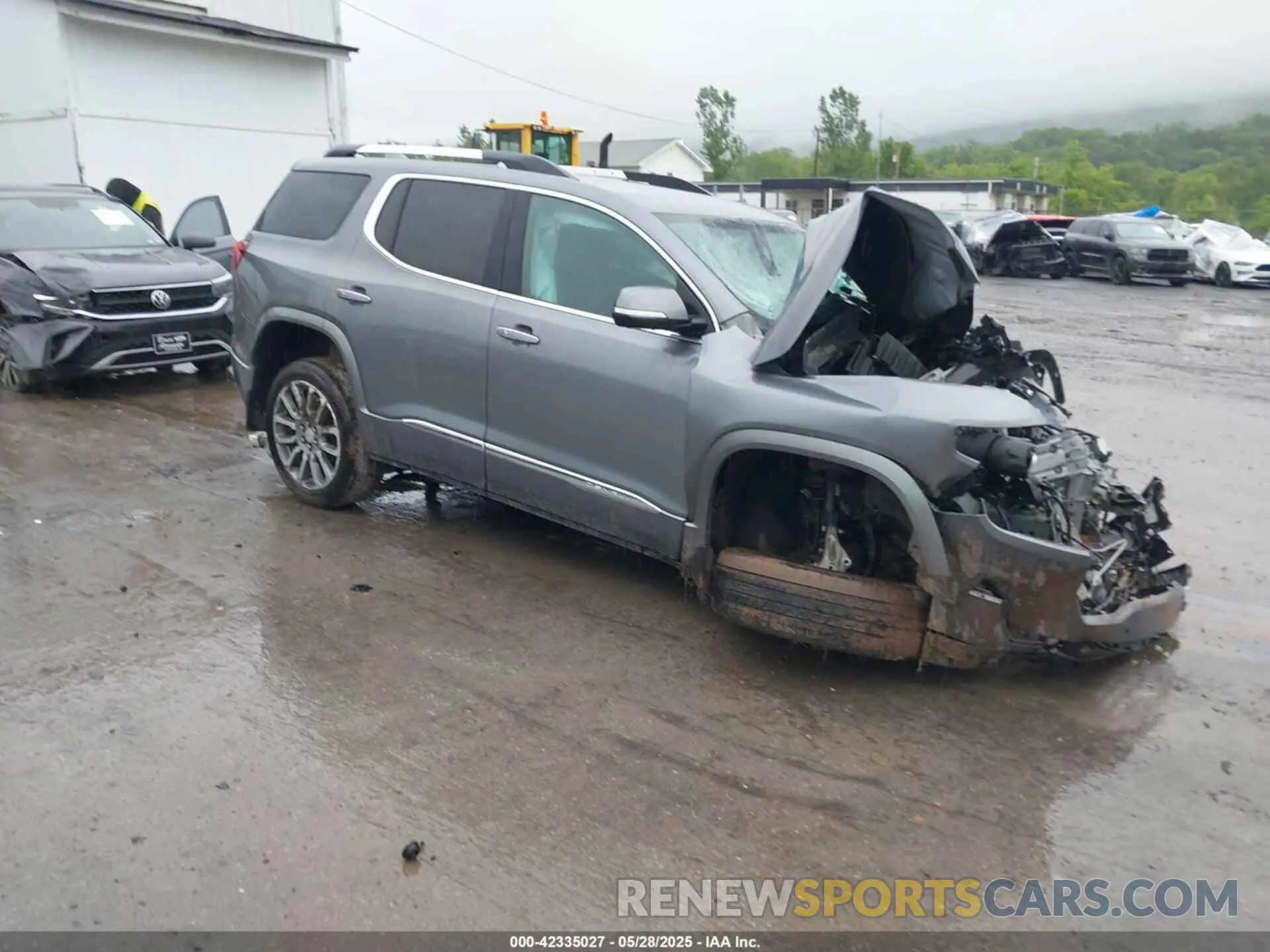 1 Photograph of a damaged car 1GKKNXLS1MZ160927 GMC ACADIA 2021