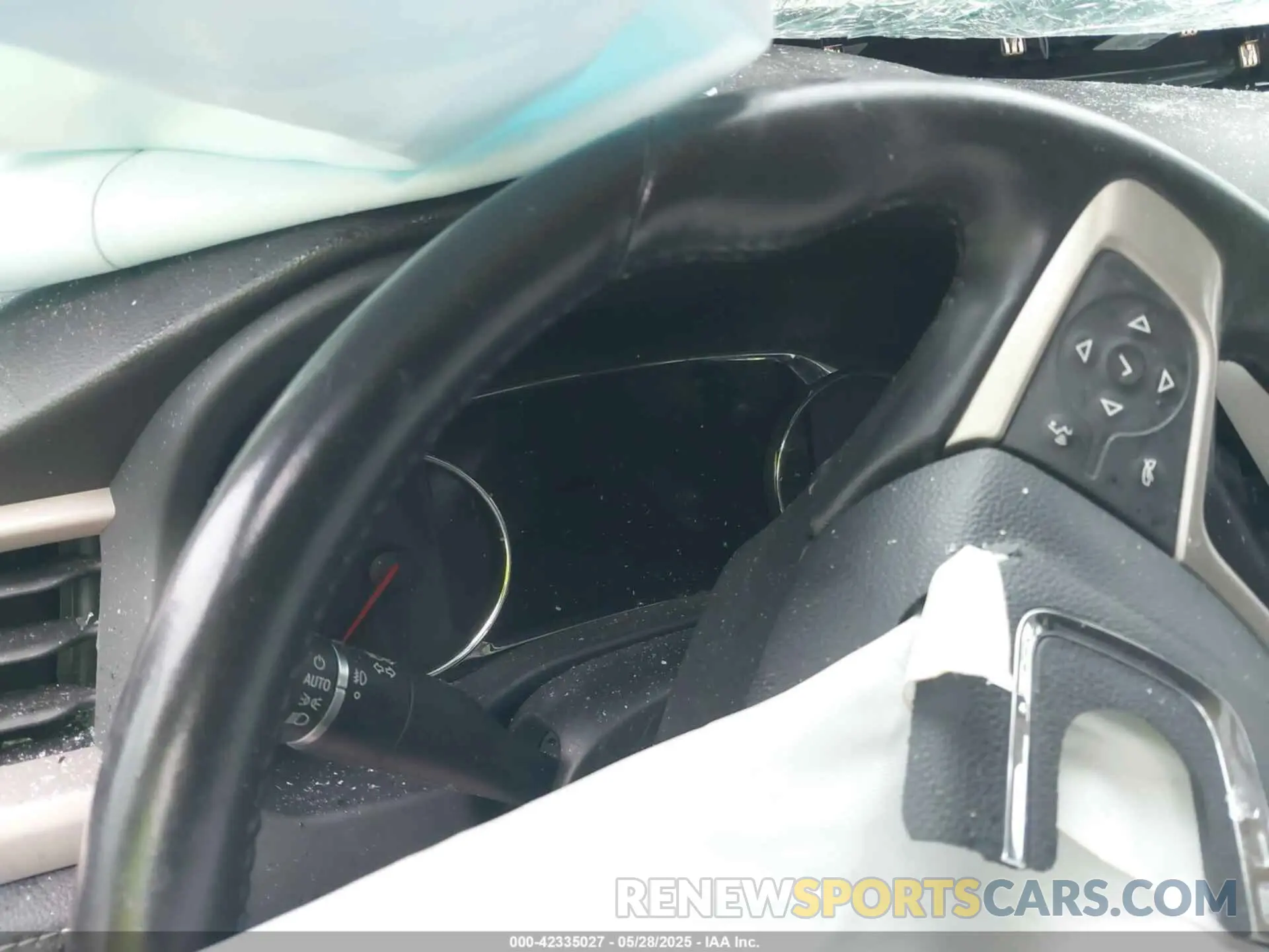 7 Photograph of a damaged car 1GKKNXLS1MZ160927 GMC ACADIA 2021
